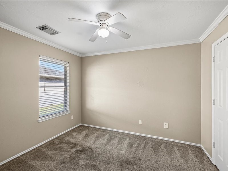167 Rustic Colony Lane, Dickinson, TX 77539