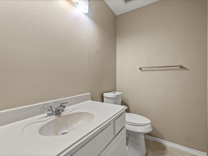 167 Rustic Colony Lane, Dickinson, TX 77539