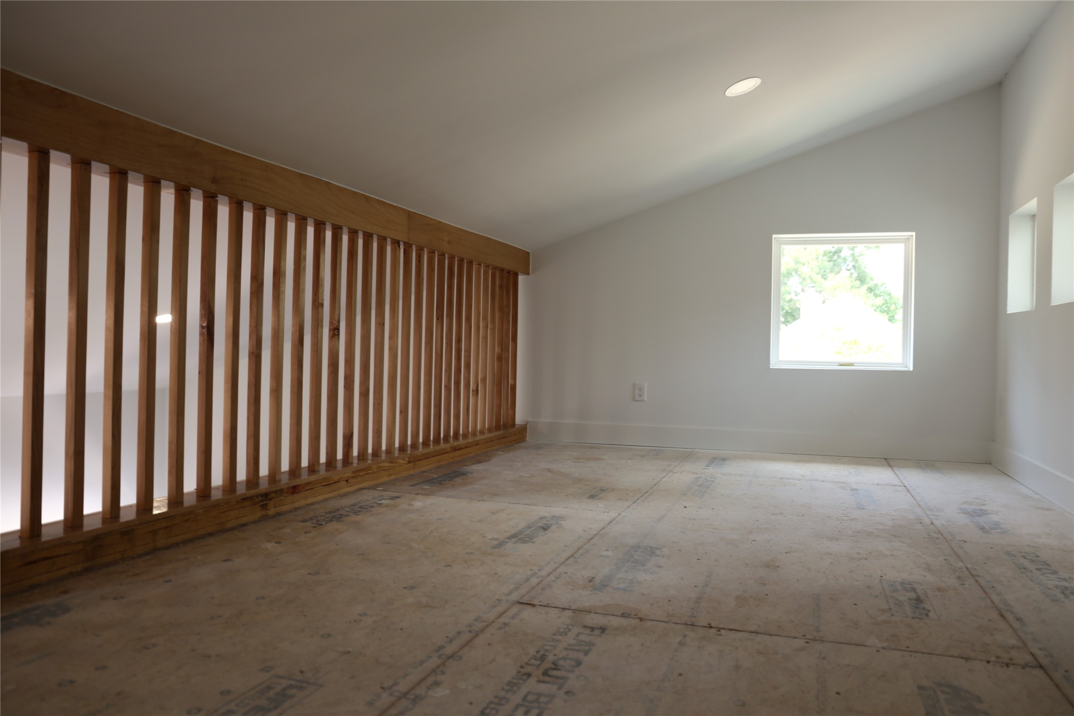 36 Winthrop Harbor S, Montgomery, TX 77356