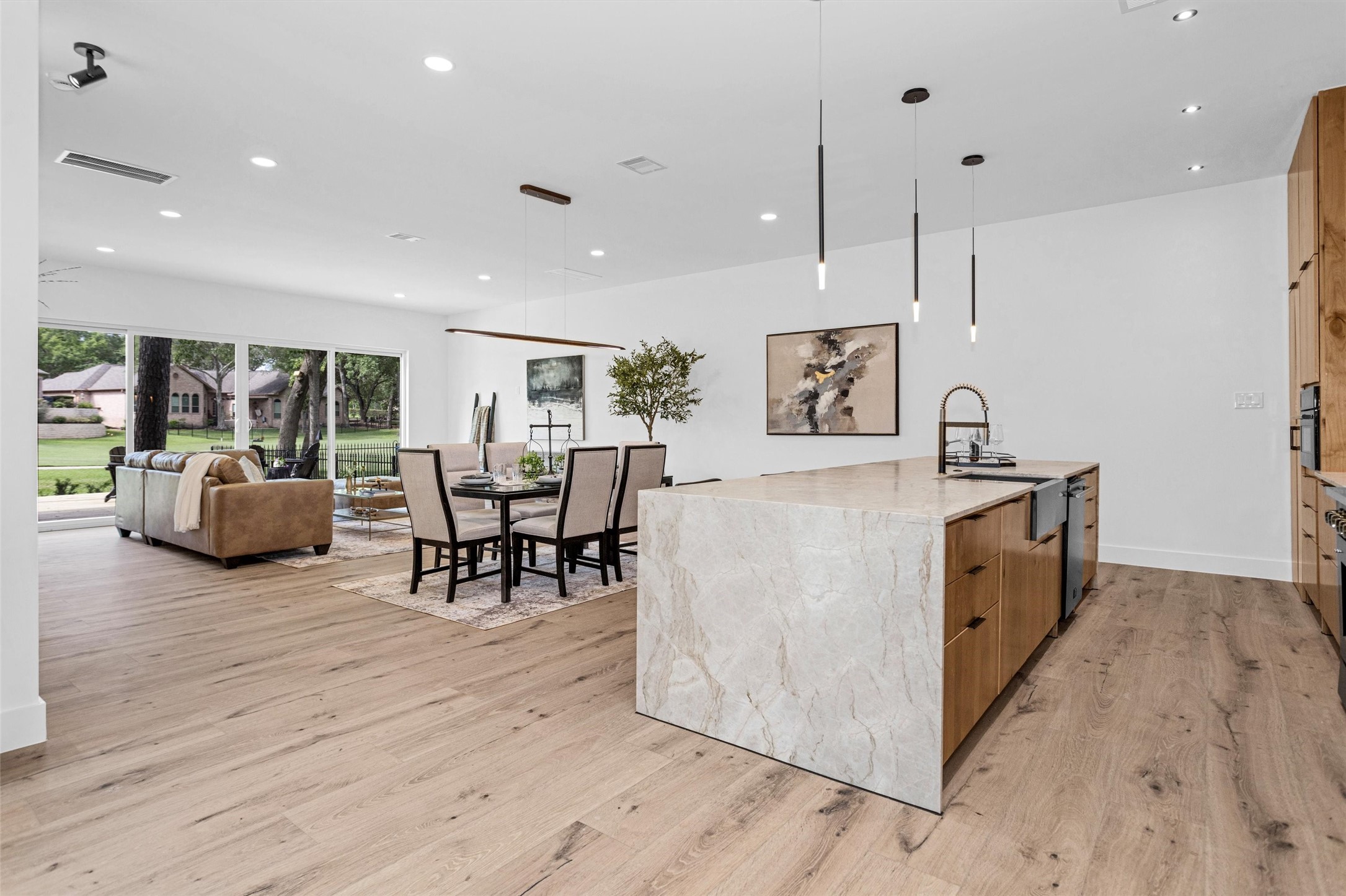 36 Winthrop Harbor S, Montgomery, TX 77356