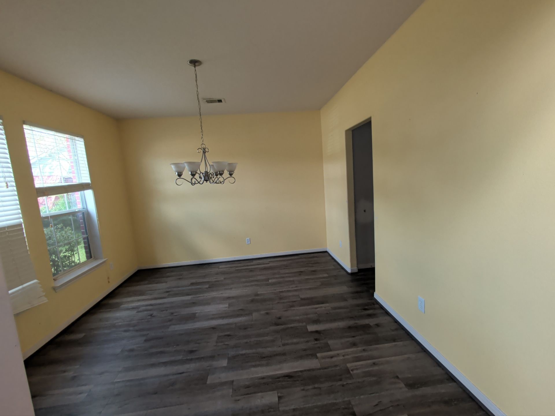 1007 Oak Falls Drive, Conroe, TX 77378