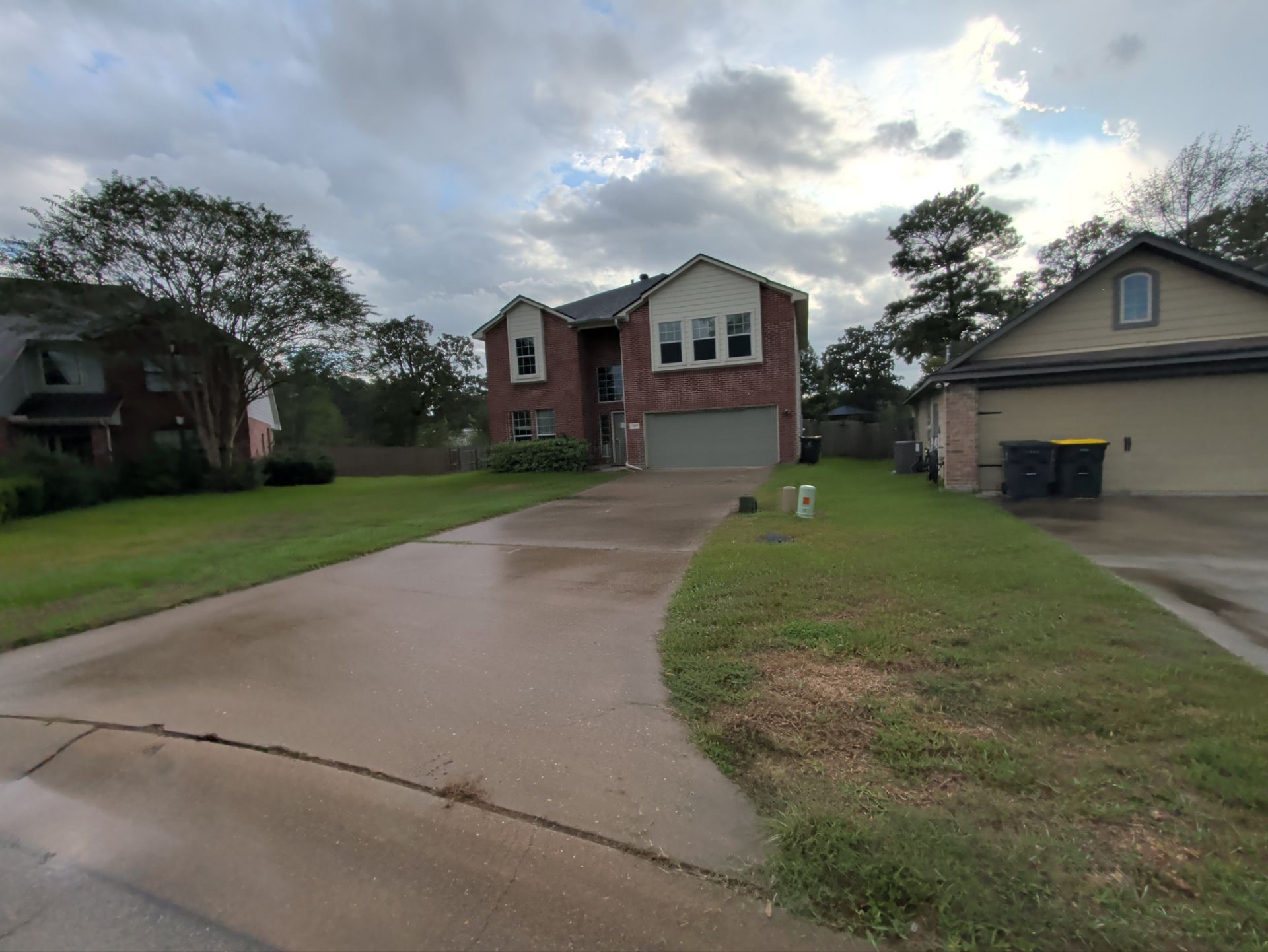 1007 Oak Falls Drive, Conroe, TX 77378