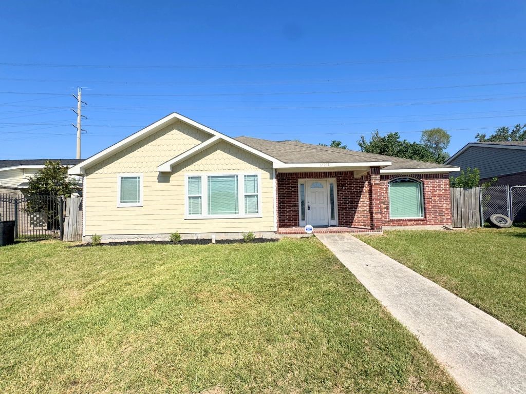 14231 Edenglen Drive, Houston, TX 77049 14231 Edenglen Drive, Houston, TX 77049
