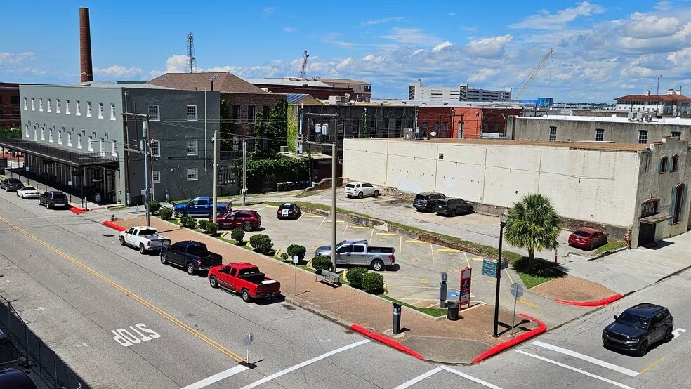 2028 Mechanic Street, Galveston, TX 77550