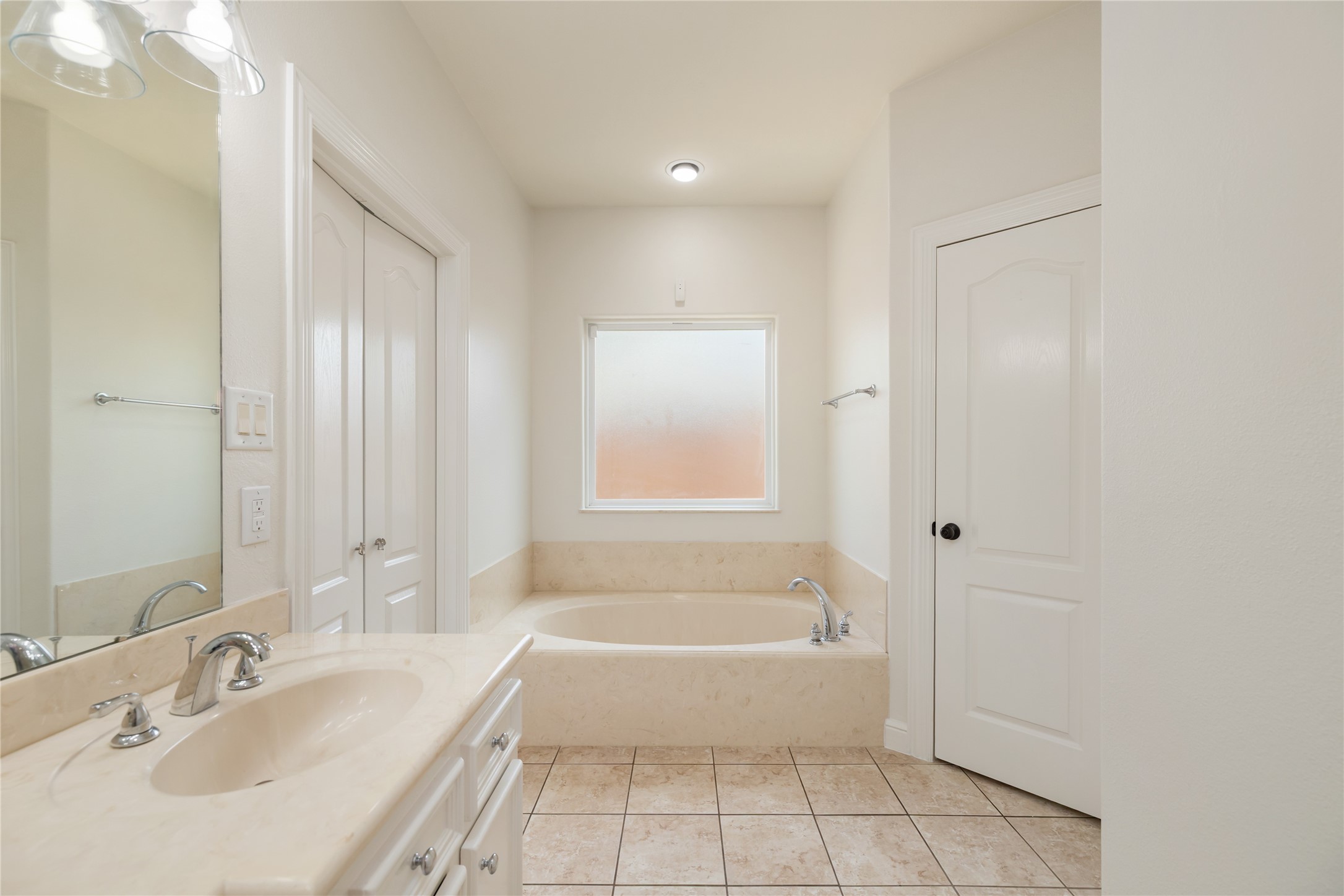 9406 Bevlyn Drive, Houston, TX 77025