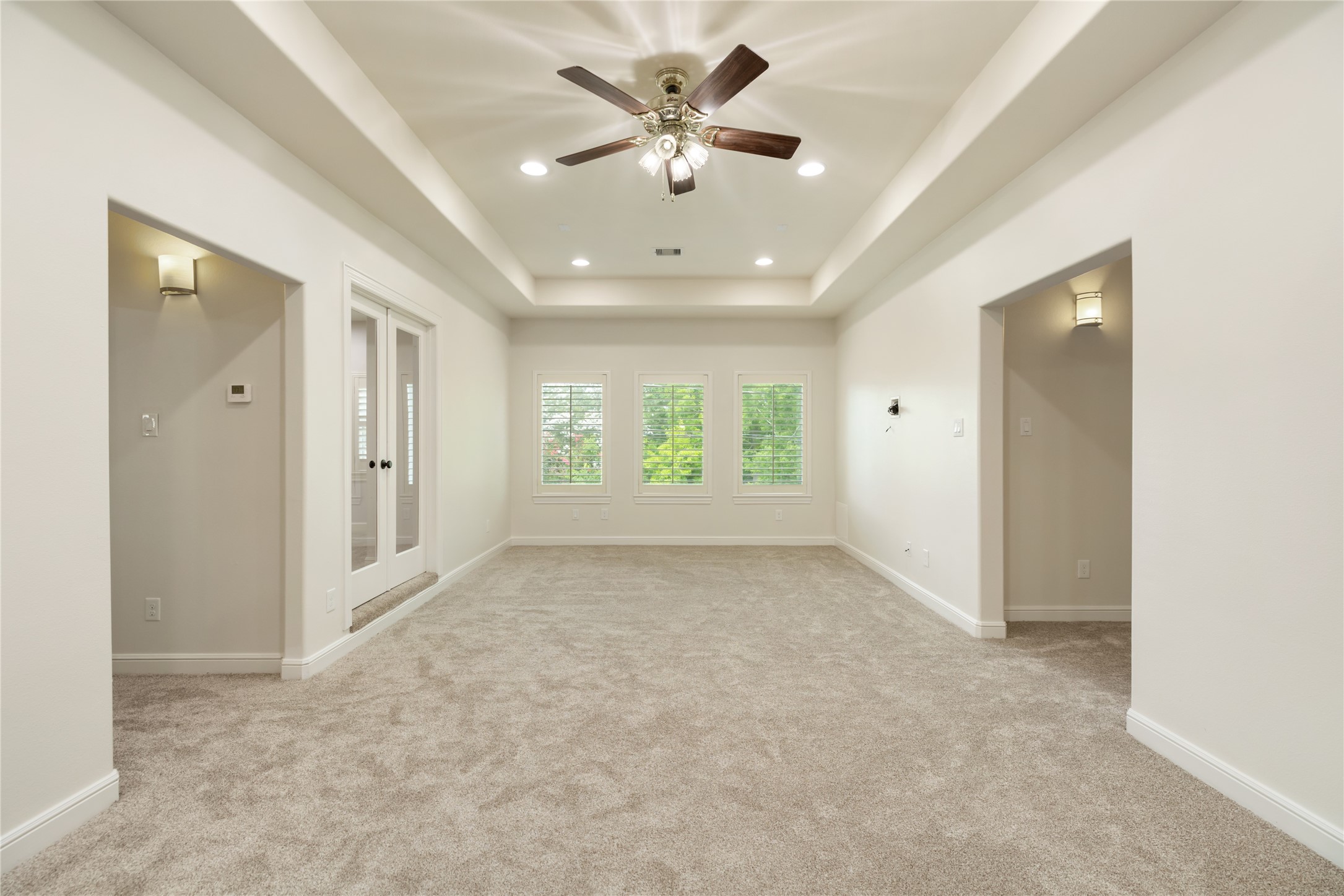 Upstairs game room or second living room with new carpet