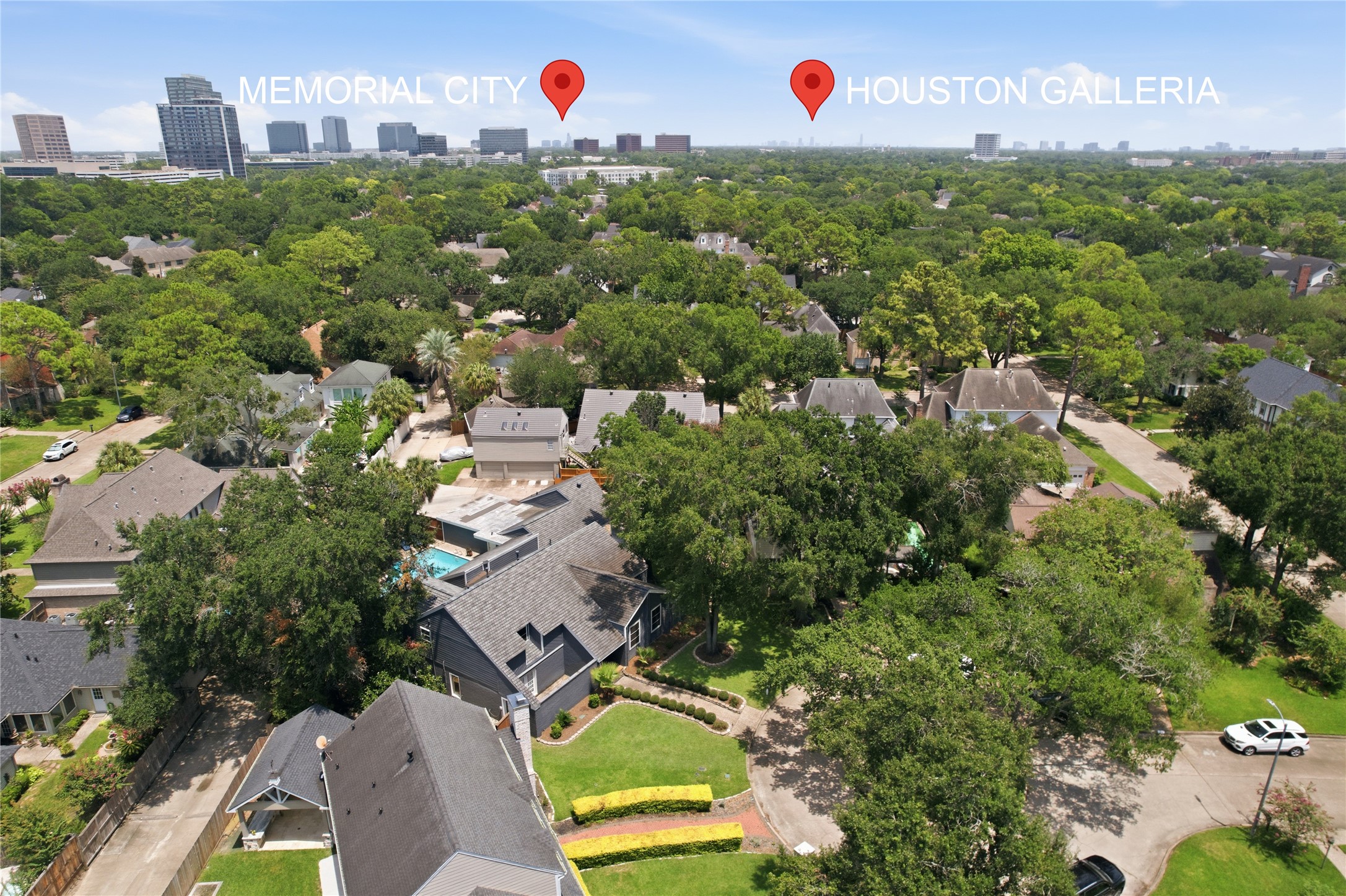 This property sits in a great location, with easy access to highways, shopping and dining!