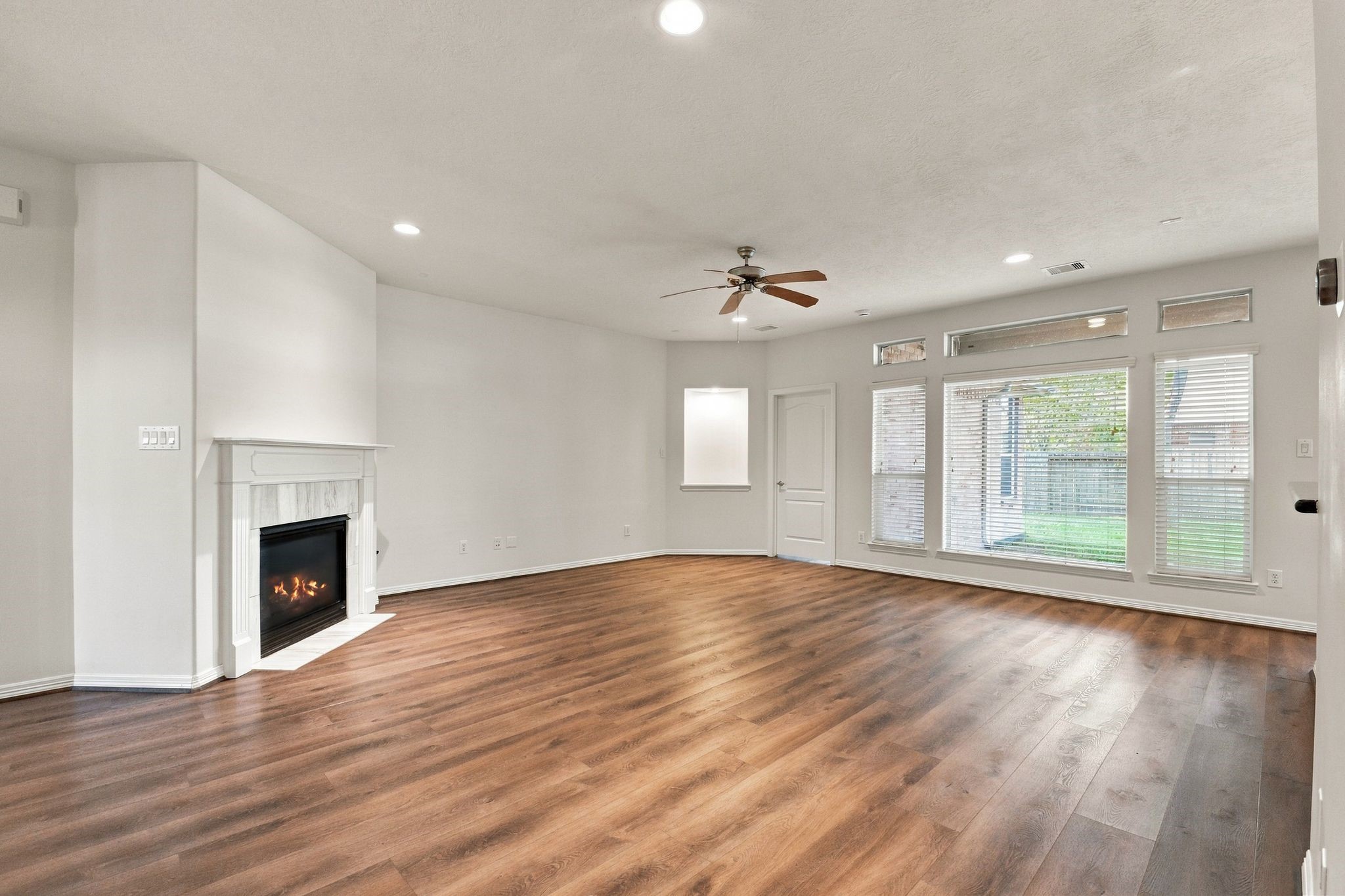 9323 Hudson Bend Circle, Houston, TX 77095