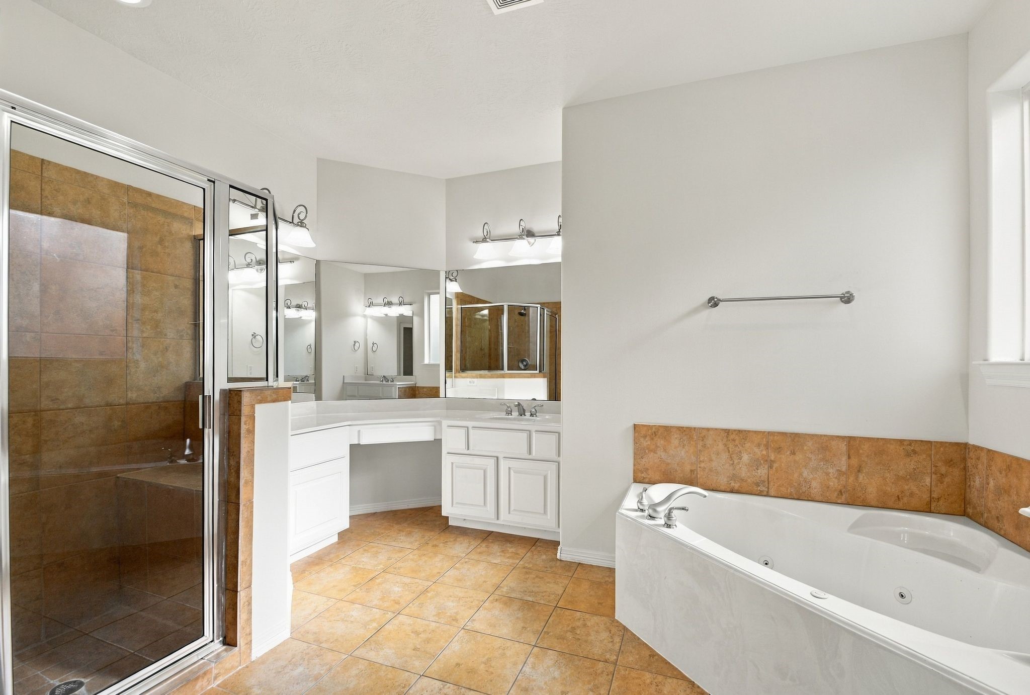 9323 Hudson Bend Circle, Houston, TX 77095