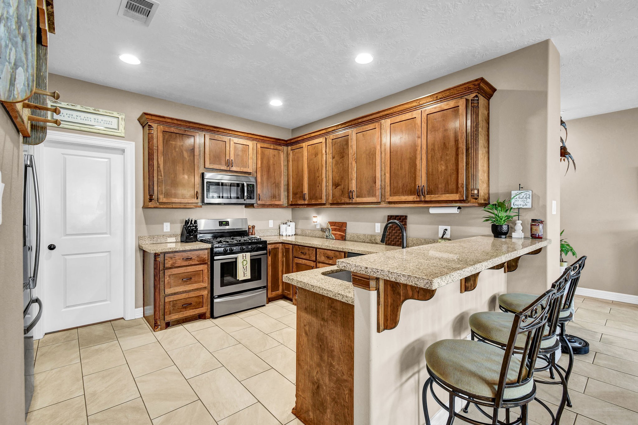 406 Wellshire Drive, West Columbia, TX 77486