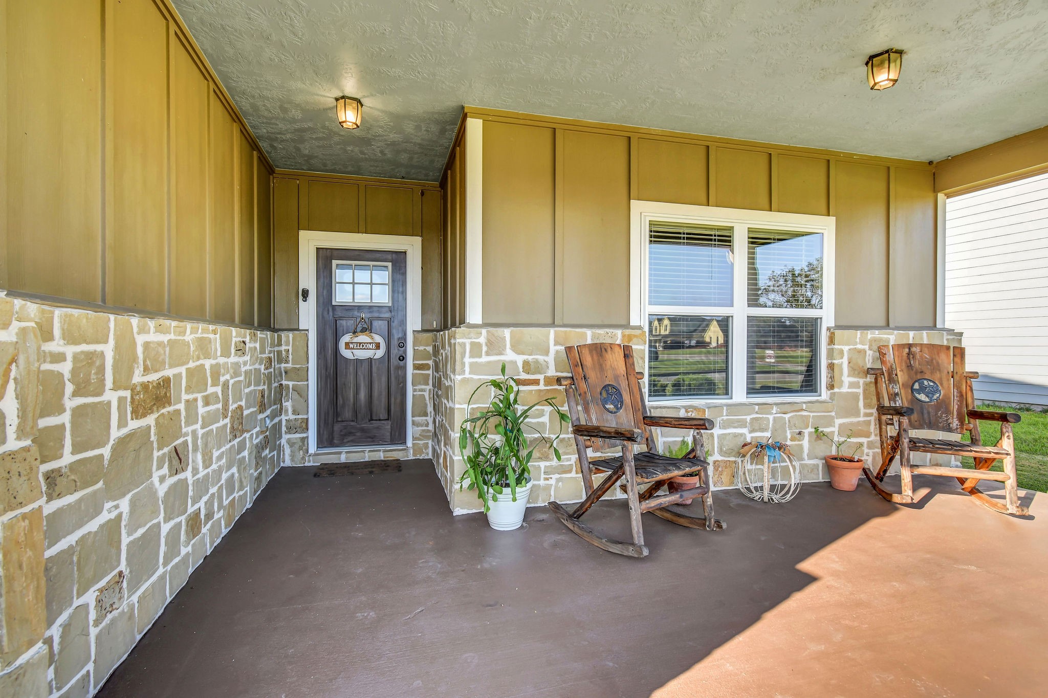 406 Wellshire Drive, West Columbia, TX 77486