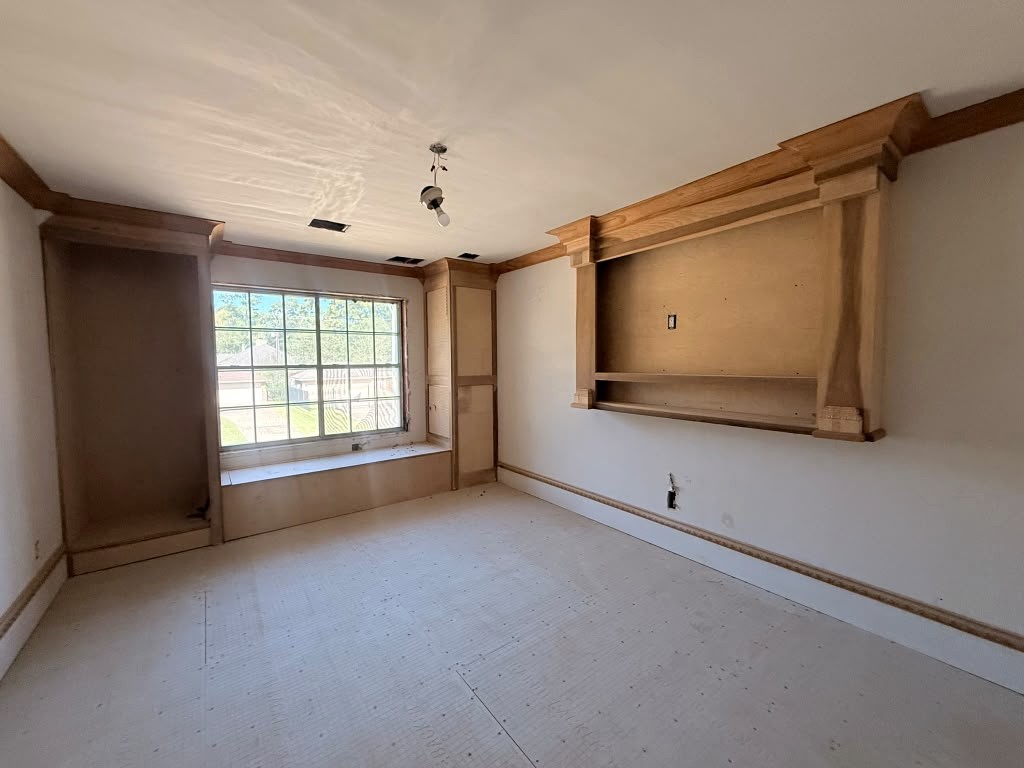 12554 Old Pine Lane, Houston, TX 77015