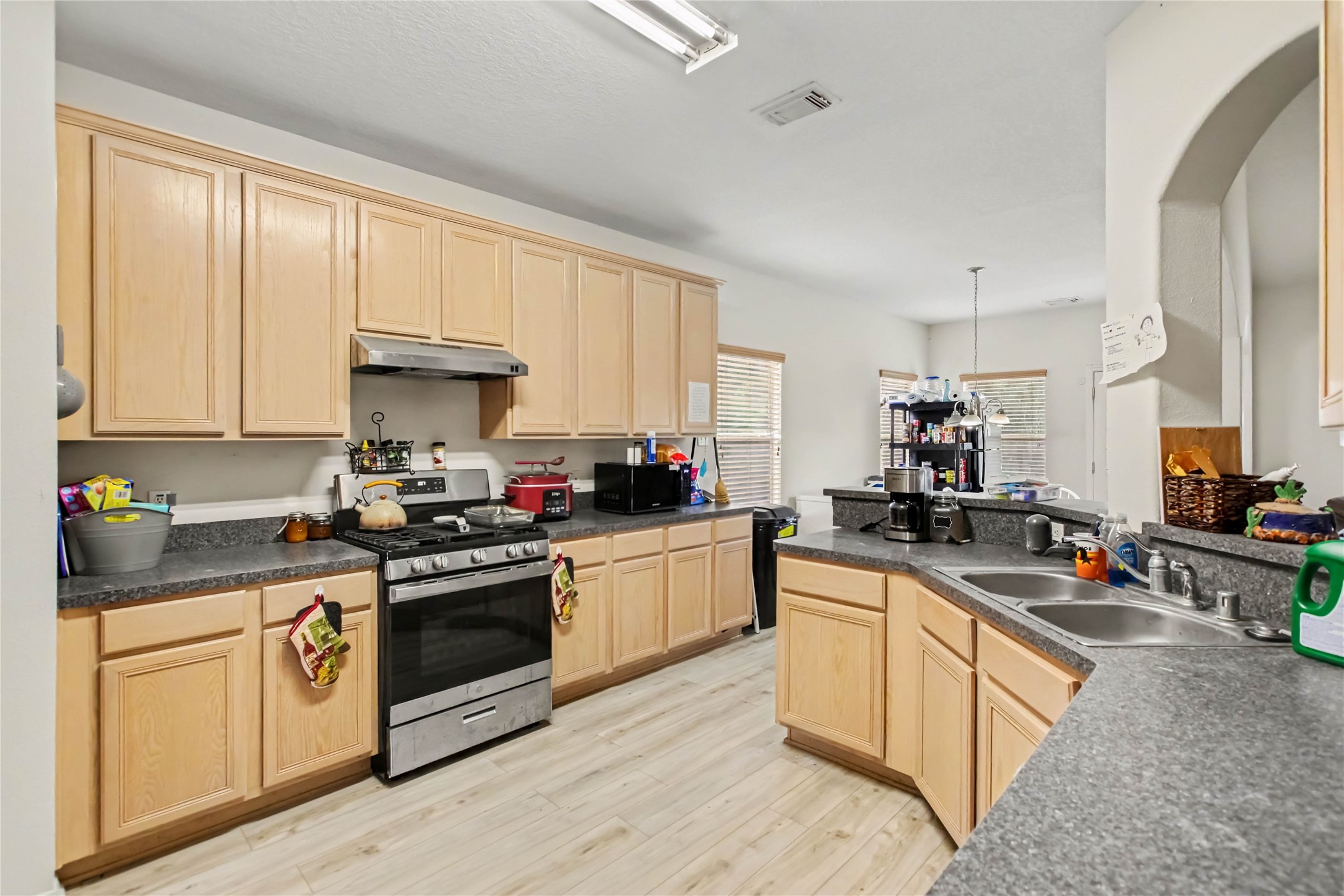 2043 Briar Grove Drive, Conroe, TX 77301 2043 Briar Grove Drive, Conroe, TX 77301