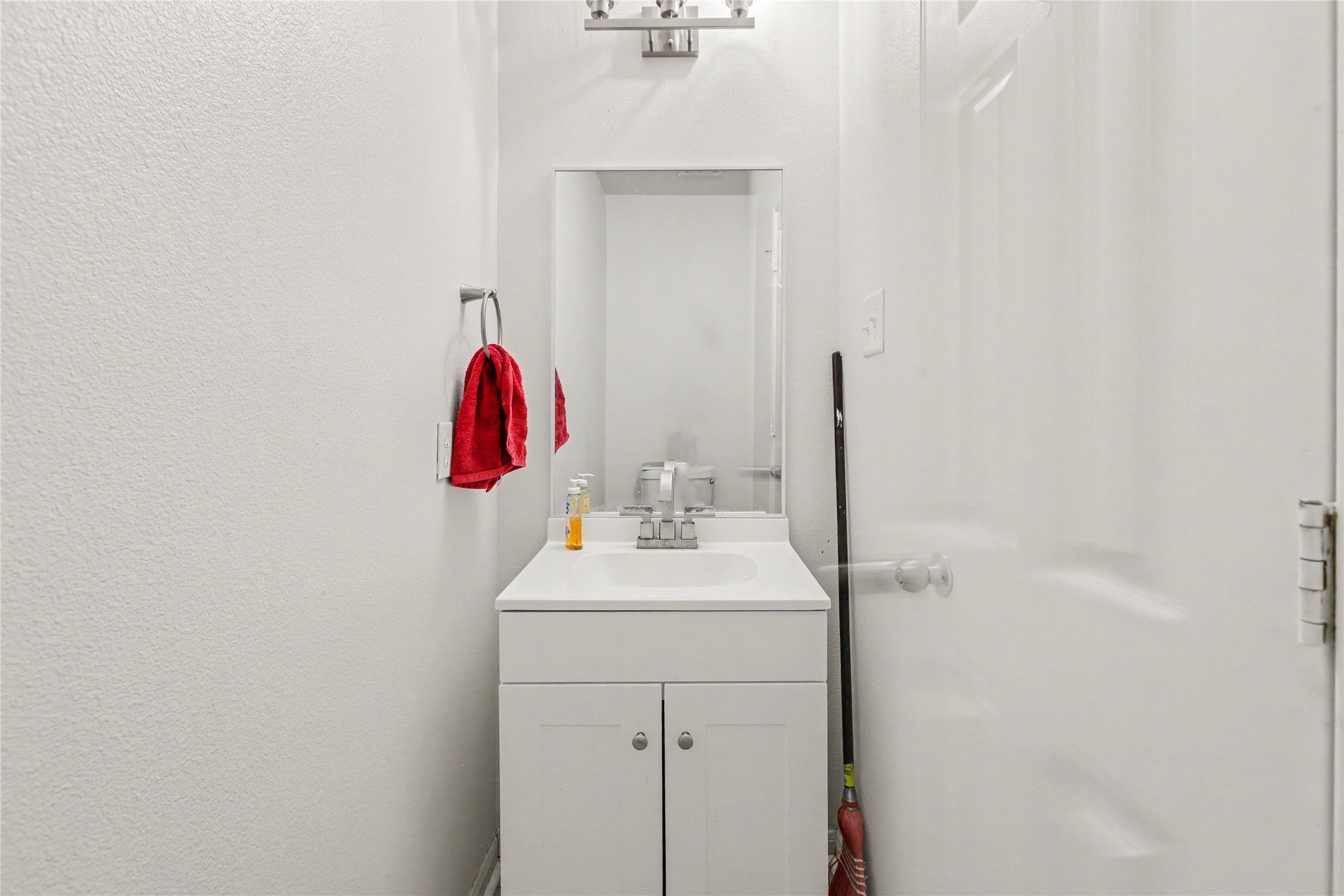 2043 Briar Grove Drive, Conroe, TX 77301