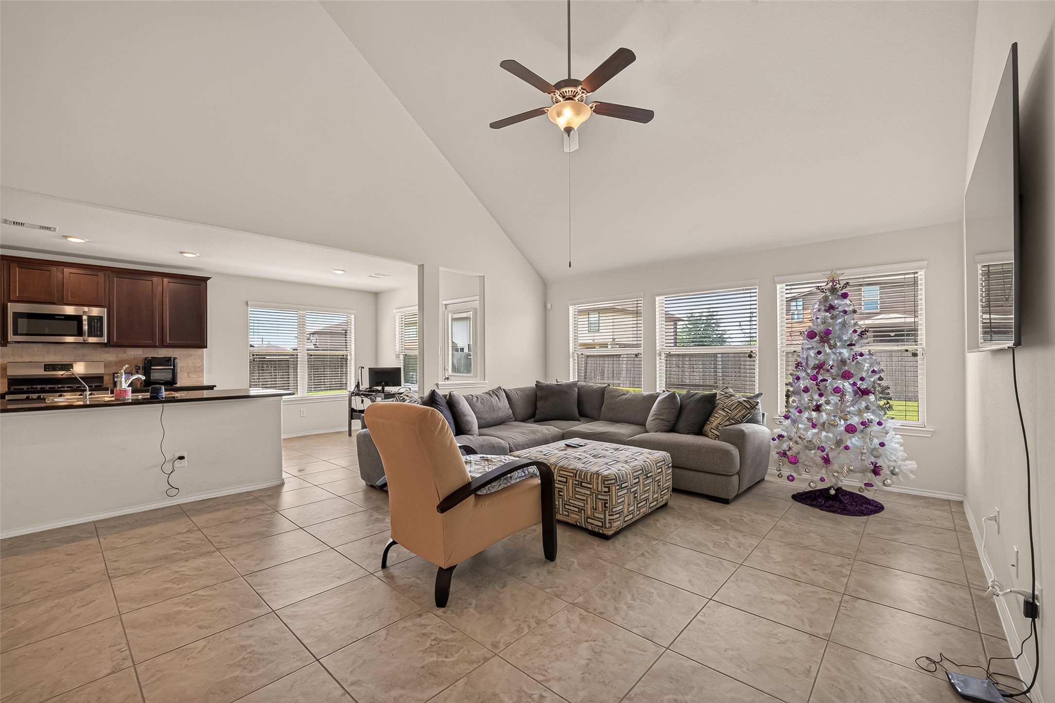 322 Marble Springs Lane, La Marque, TX 77568 322 Marble Springs Lane, La Marque, TX 77568