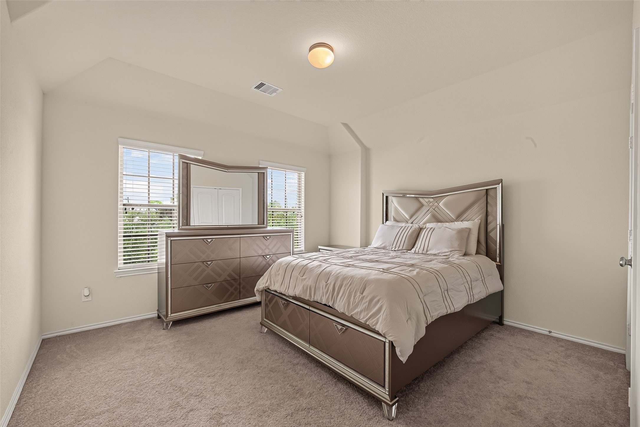 322 Marble Springs Lane, La Marque, TX 77568