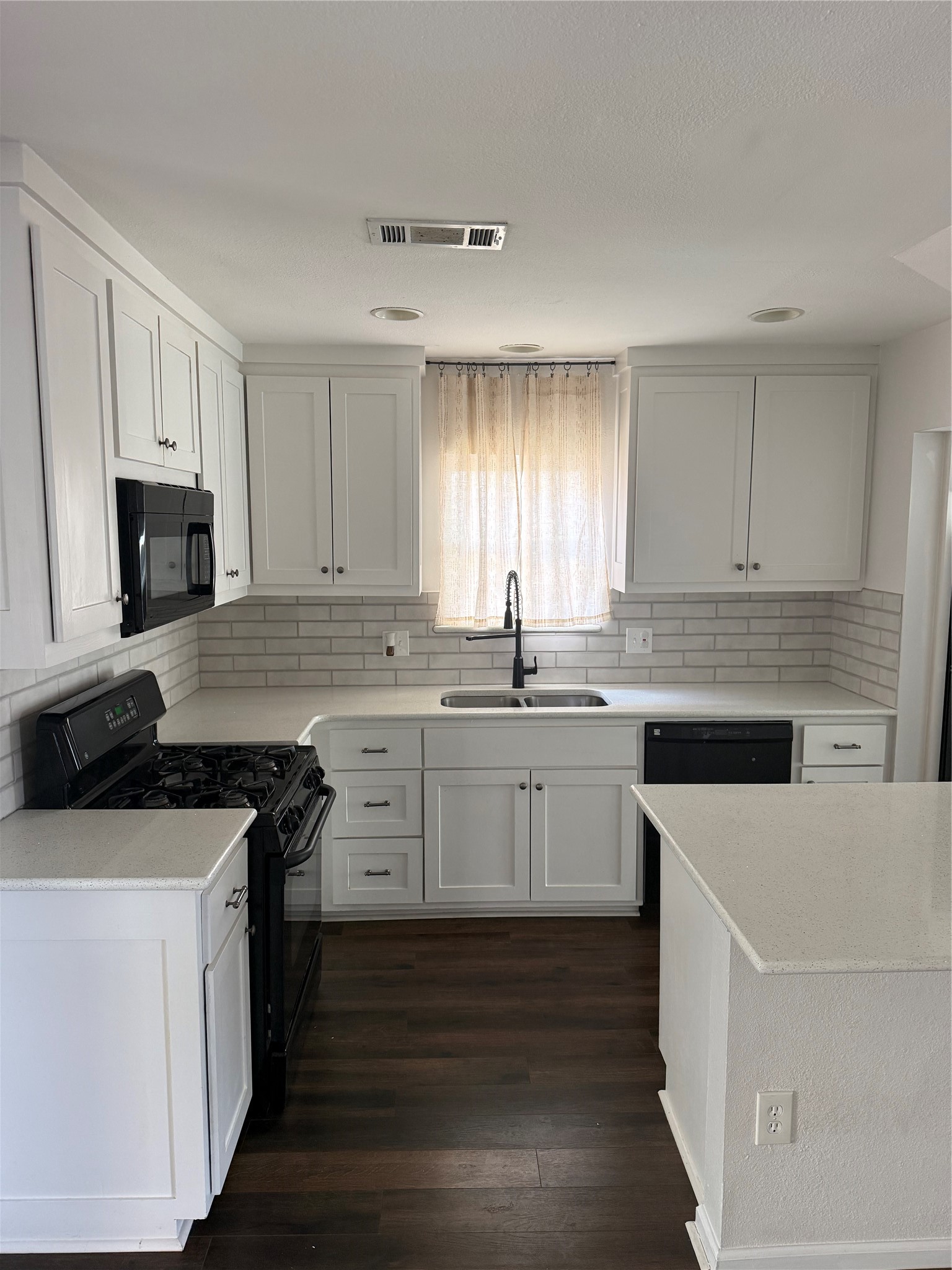 1406 Kirwin Street, Galveston, TX 77551
