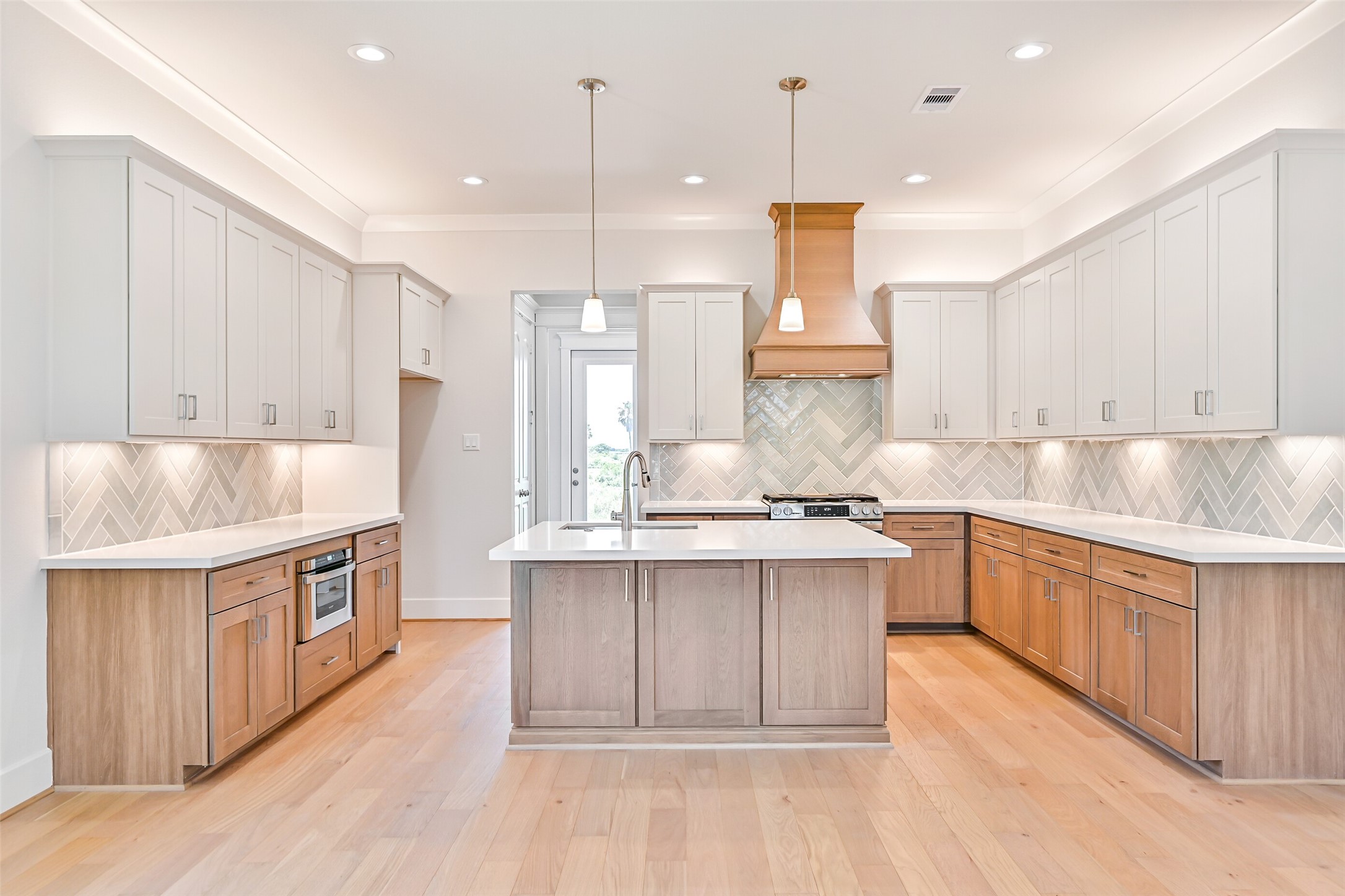 5 Sunset Street, Galveston, TX 77554
