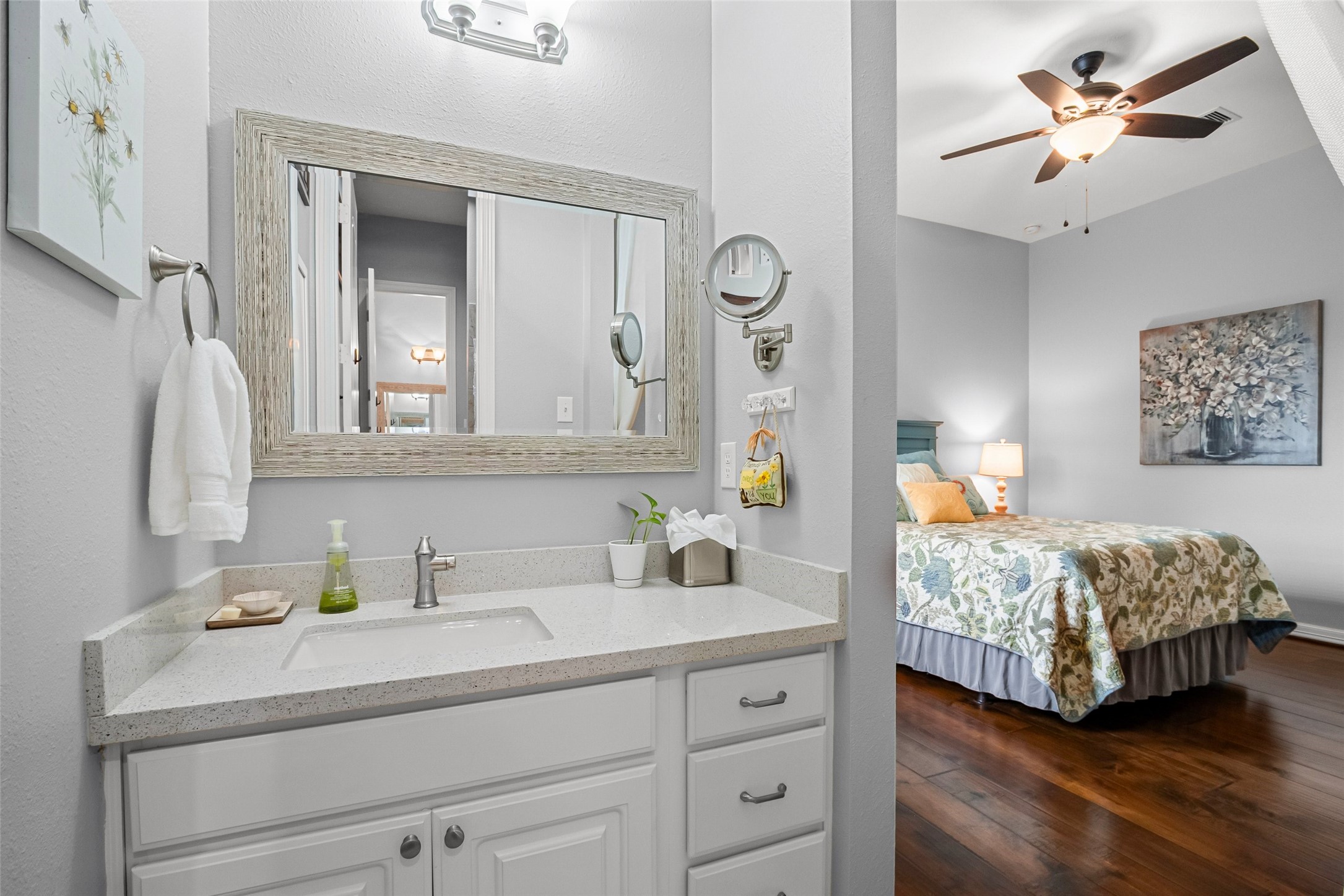 One sink area of the shared & connected en-suite bathroom between 2 of the bedrooms.