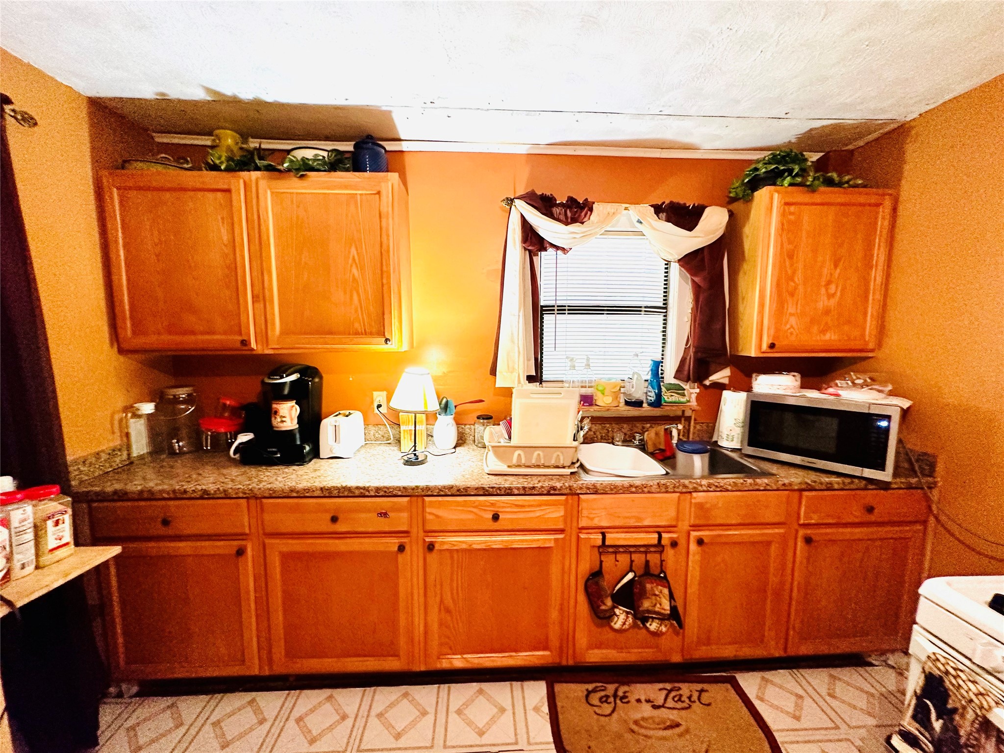 1217 4th Avenue S, Texas City, TX 77590