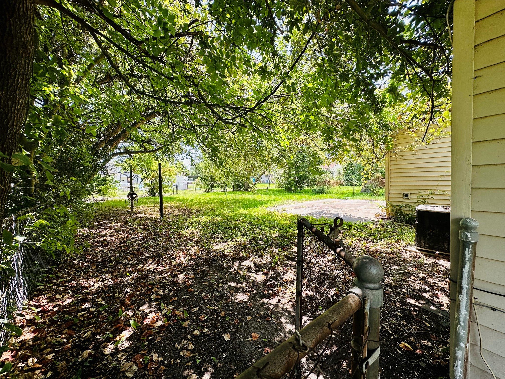 1217 4th Avenue S, Texas City, TX 77590