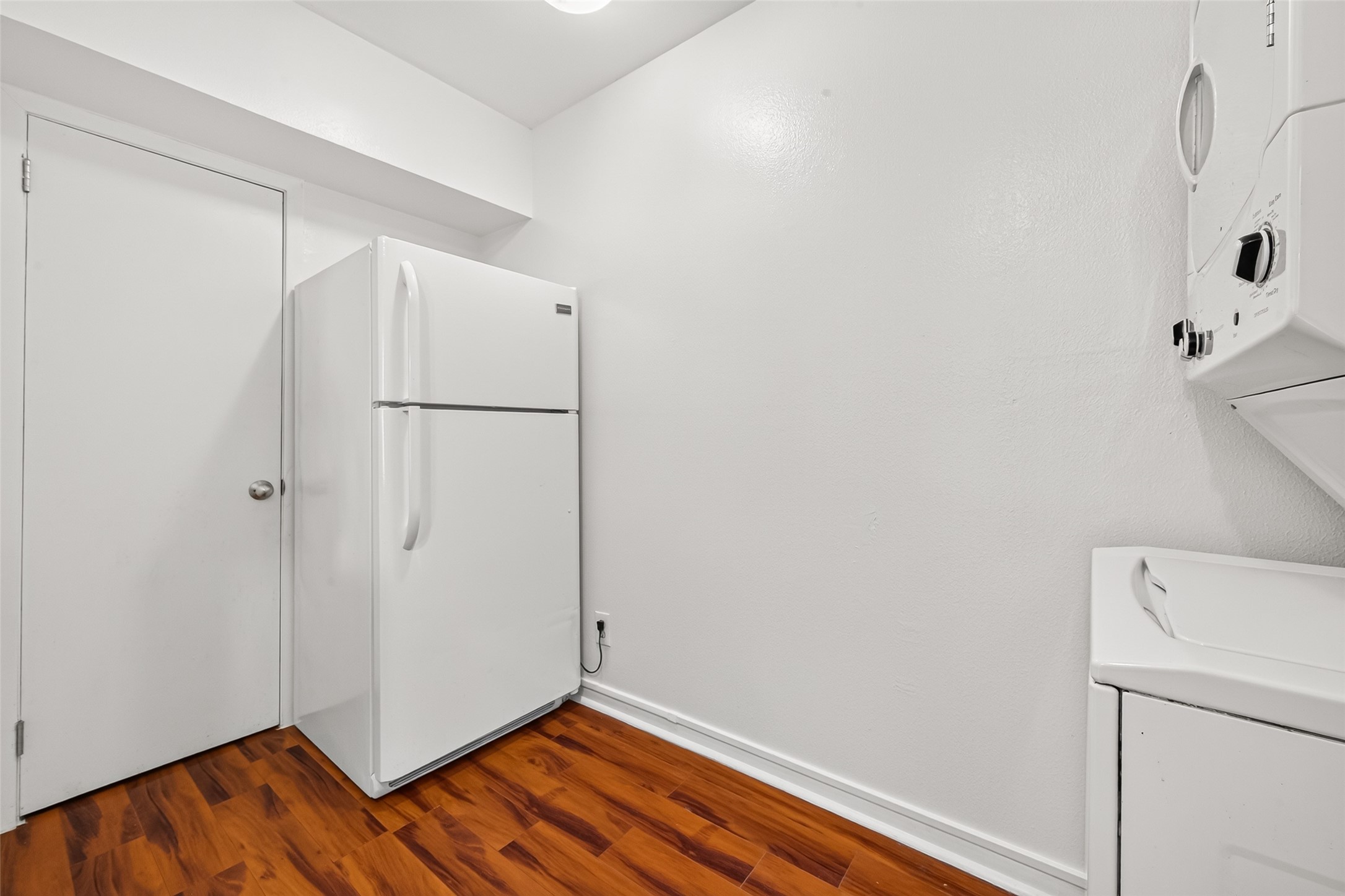 2824 Briarhurst Drive, #27, Houston, TX 77057