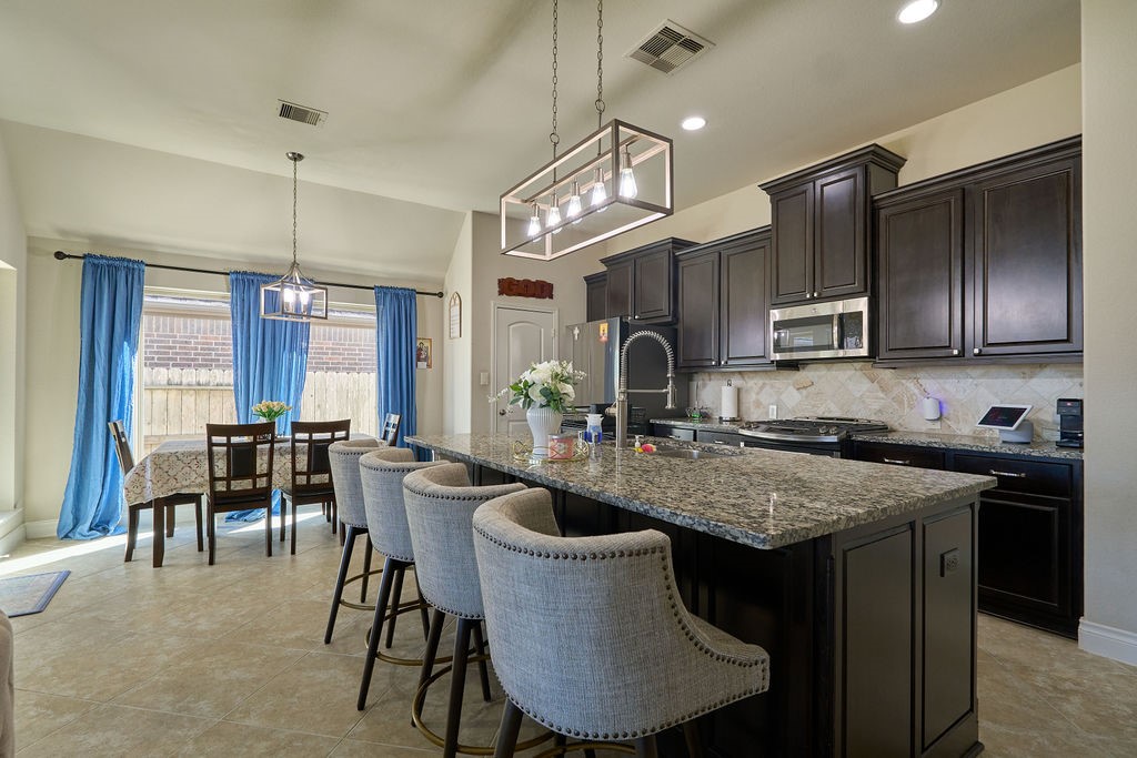 Gourmet Kitchen with Expansive Island! Gourmet Kitchen with Expansive Island!