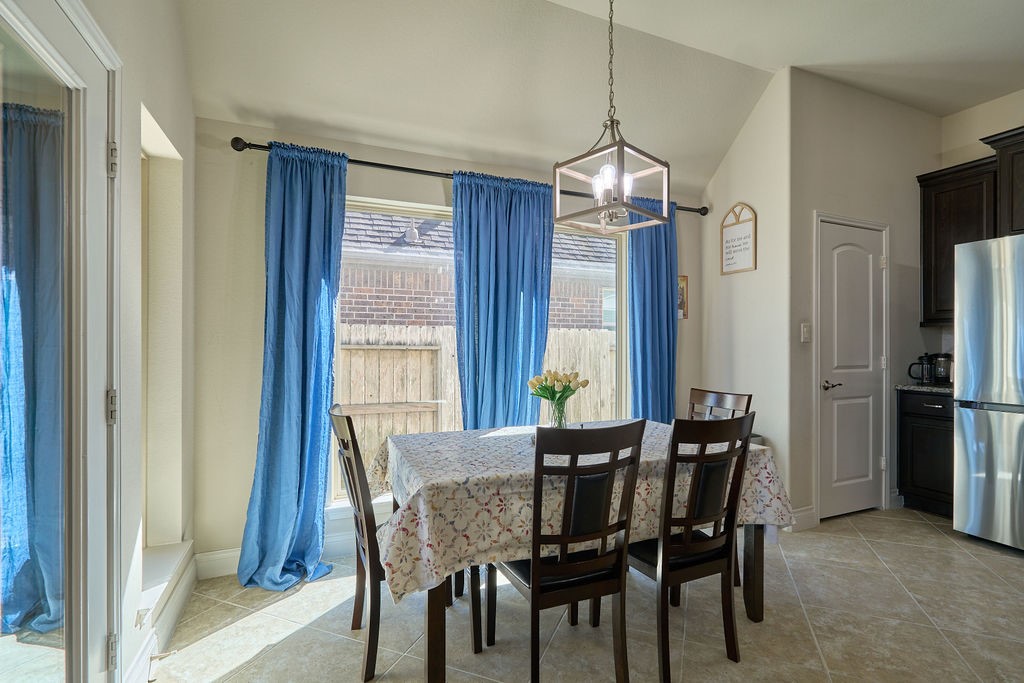 Sophisticated Dining with Abundant Natural Light!