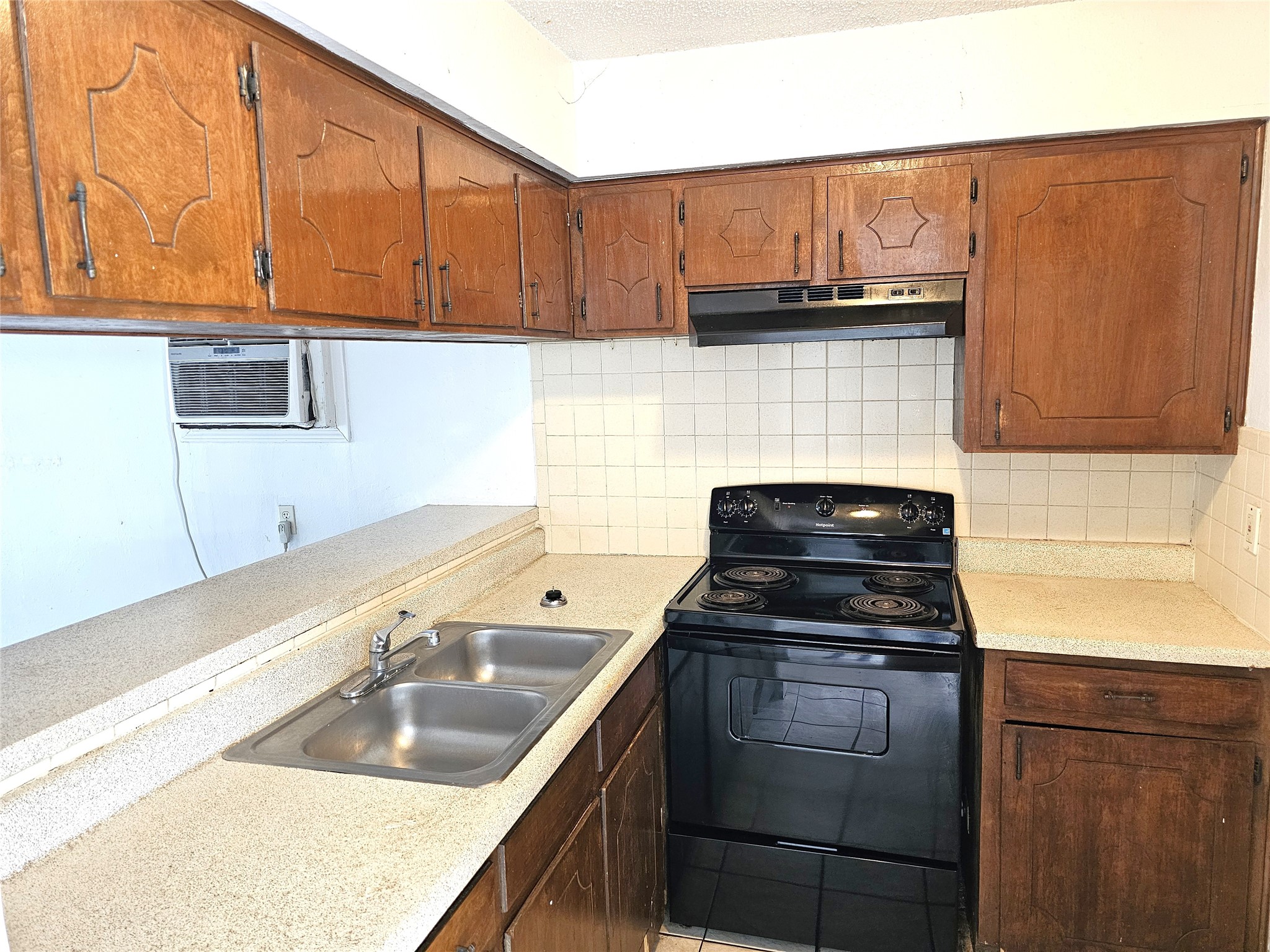 613 Jackson Ave, Bacliff, TX 77518 613 Jackson Ave, Bacliff, TX 77518