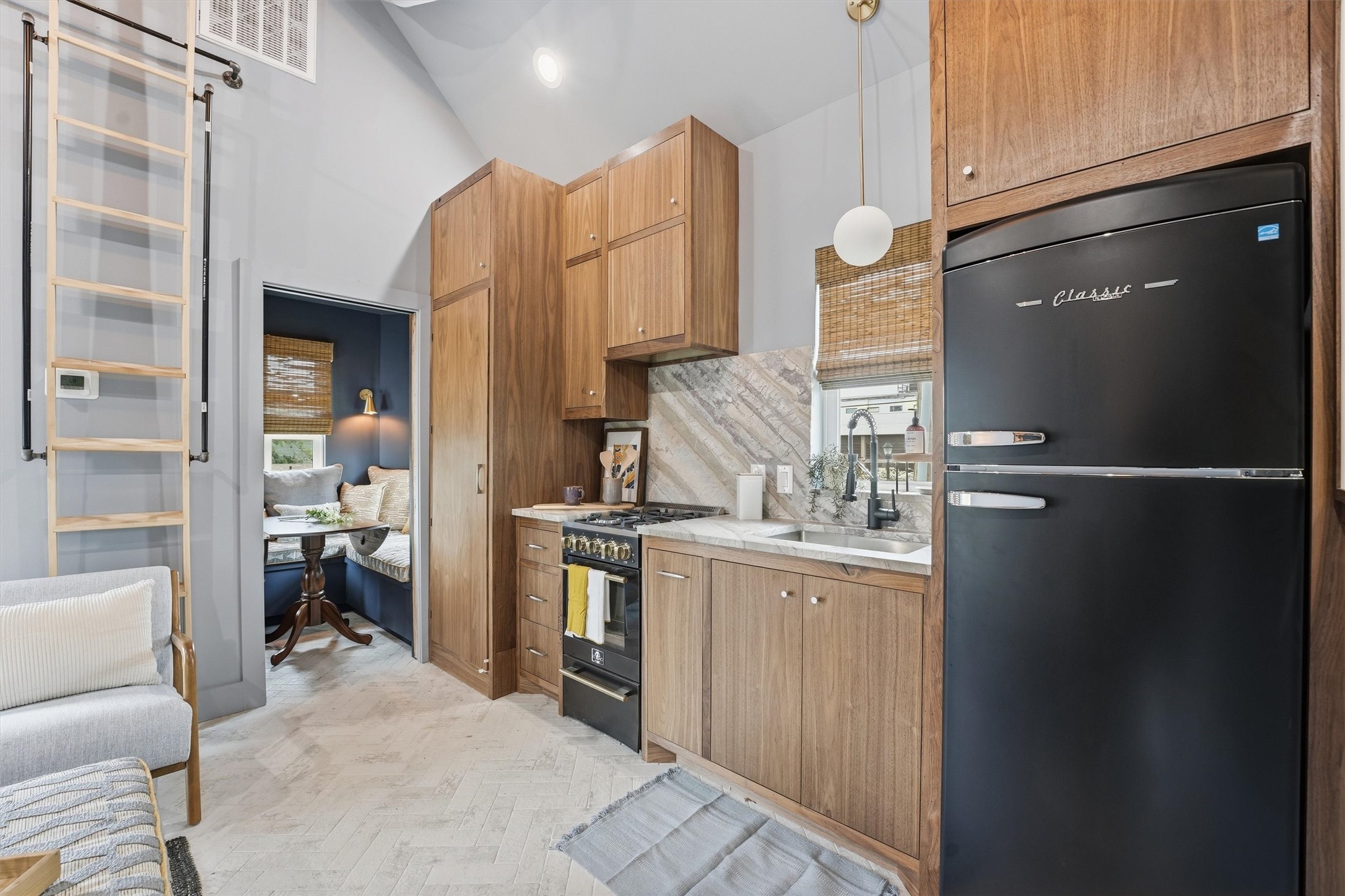 2622 Avenue M 1/2, Galveston, TX 77550