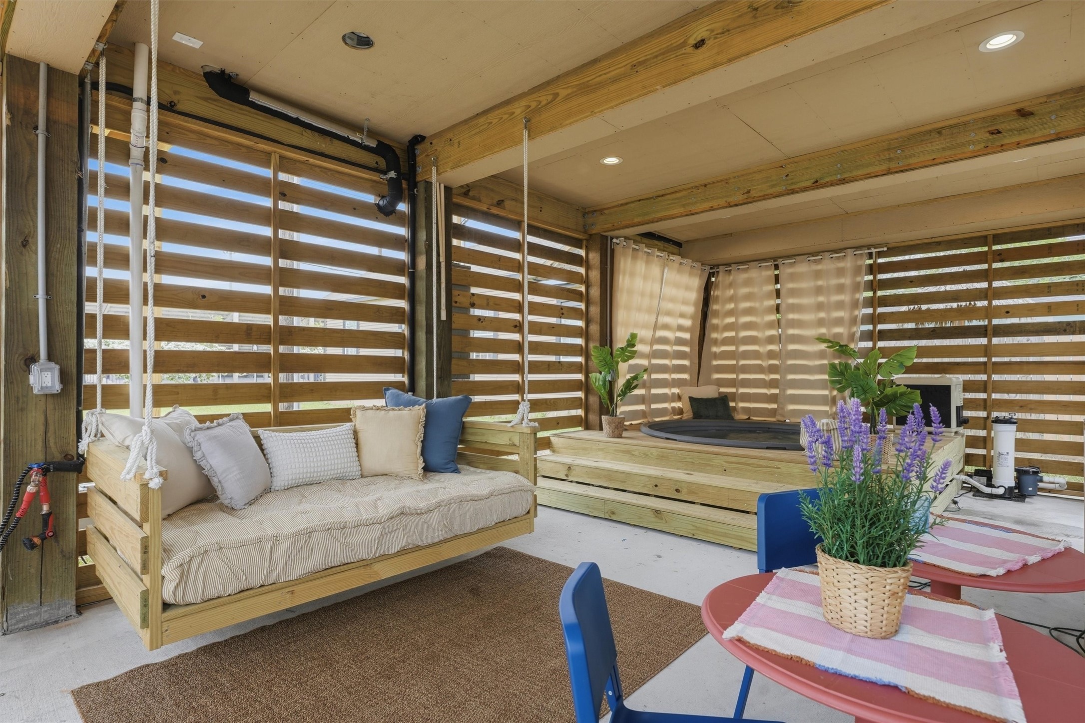 2622 Avenue M 1/2, Galveston, TX 77550