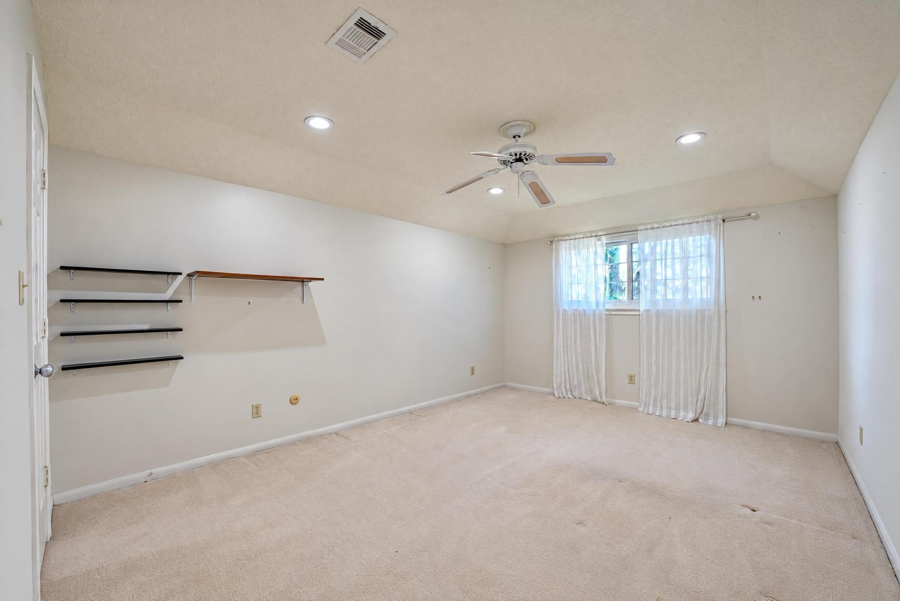 Secondary bedroom #2