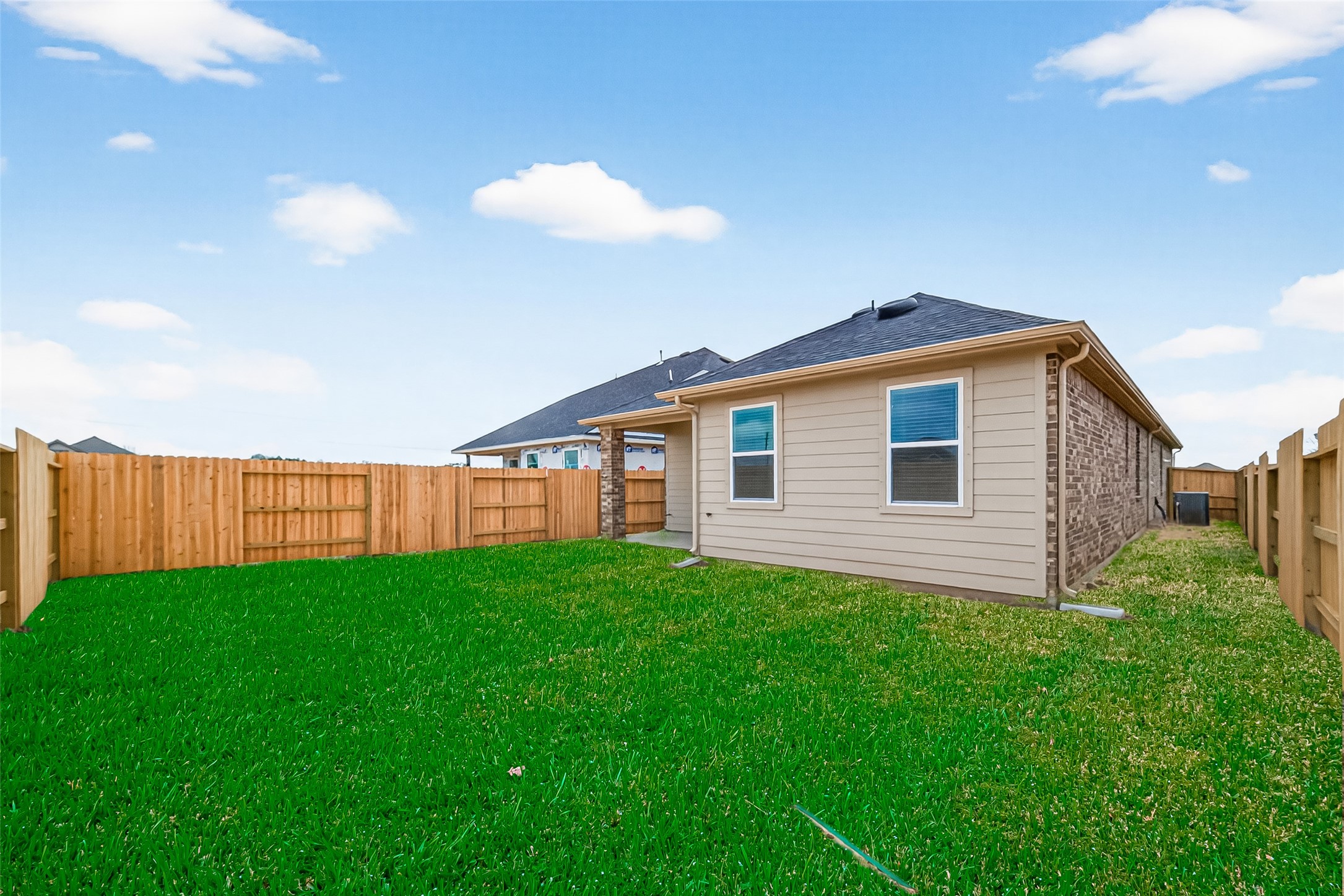 13326 Padre Bay Lane, Iowa Colony, TX 77583
