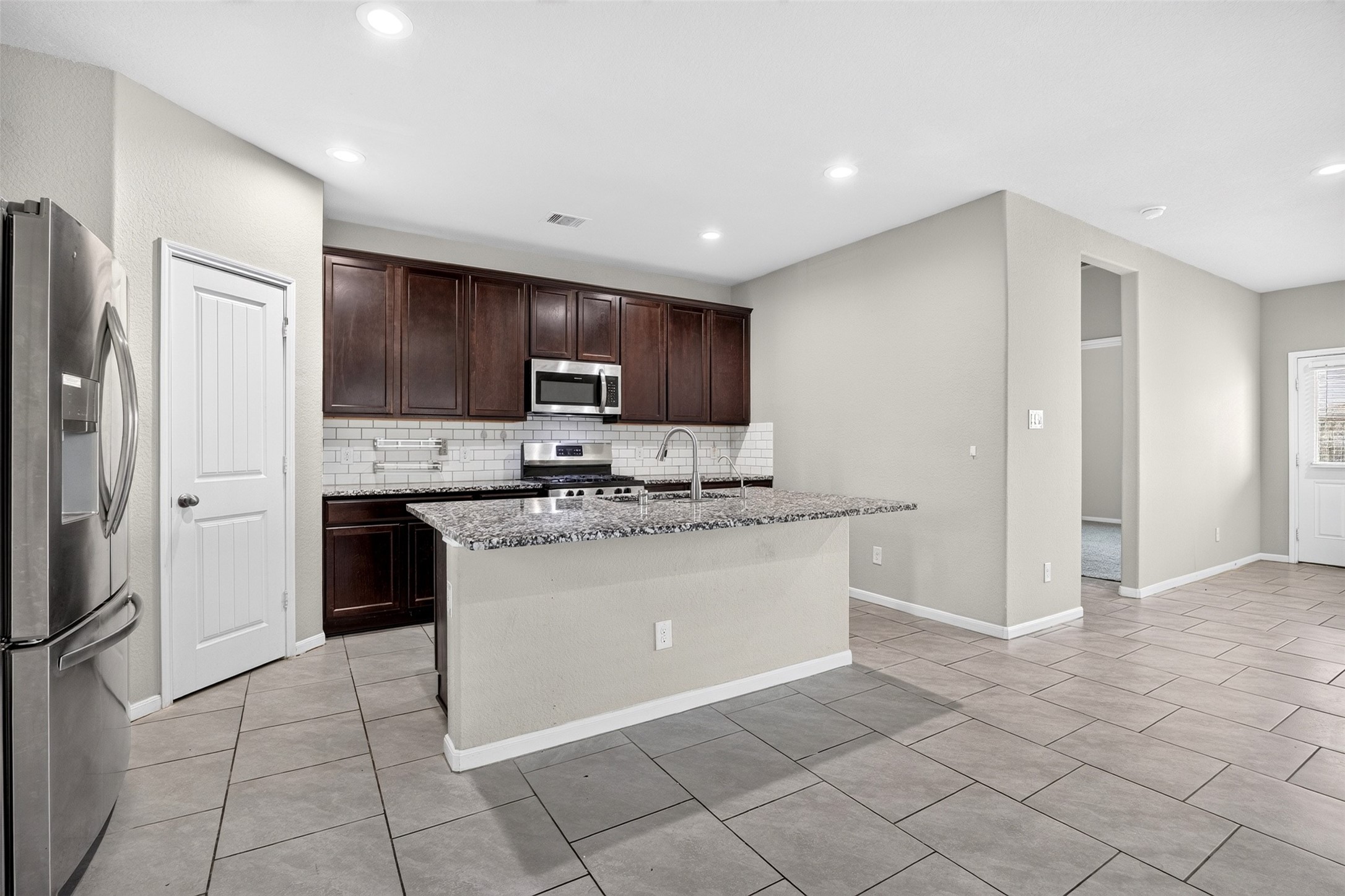 18342 Arcola Bay Lane, Richmond, TX 77407