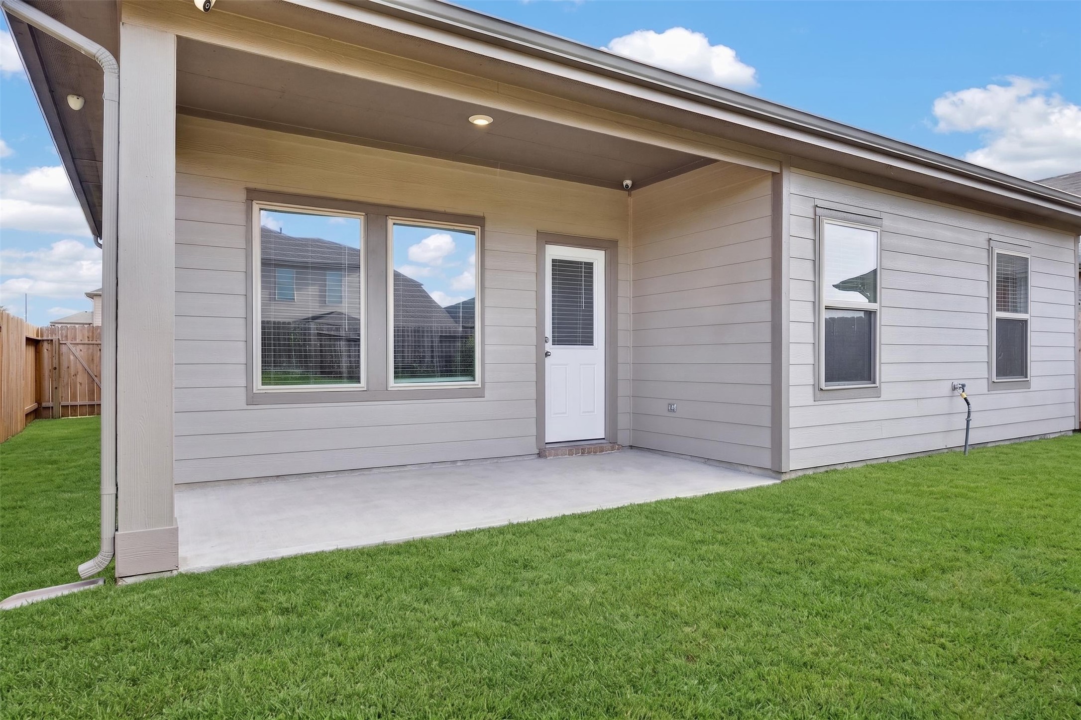 18342 Arcola Bay Lane, Richmond, TX 77407