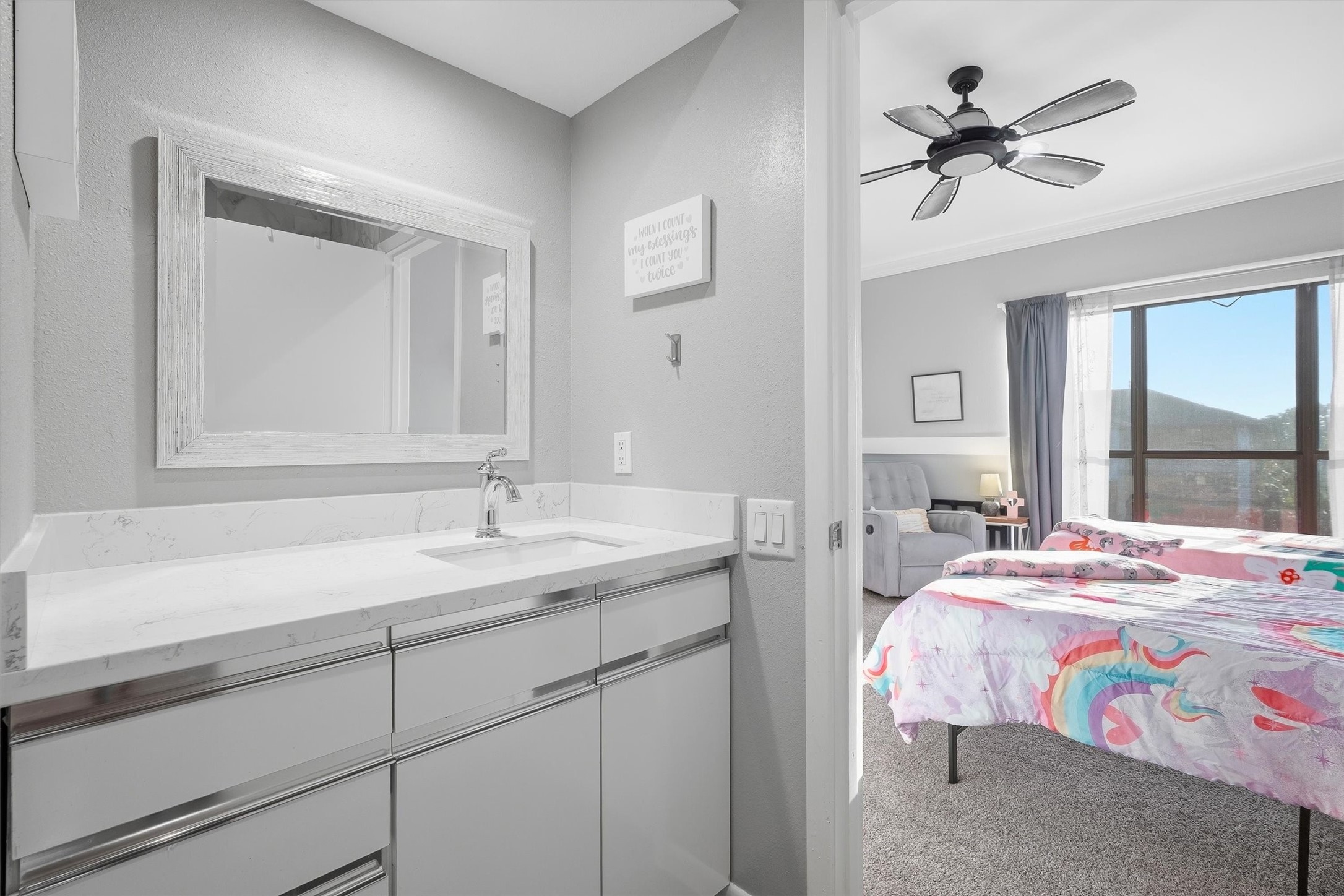 Ensuite secondary bathroom.