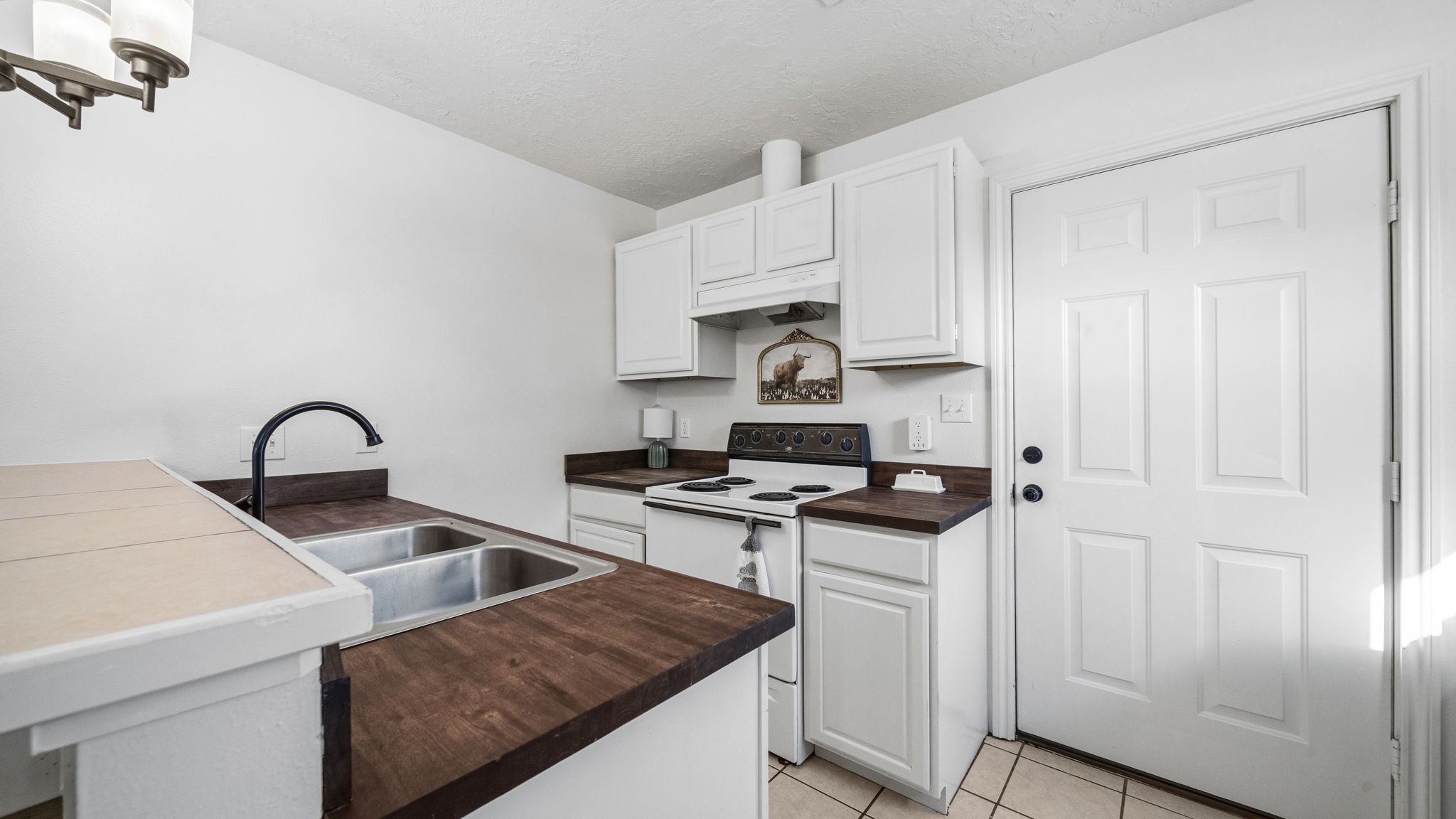 2610 Daugherty Street, Waller, TX 77484