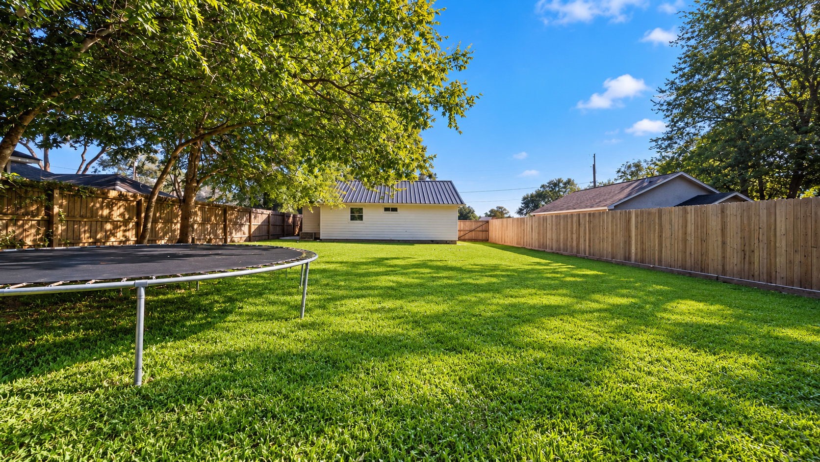 2610 Daugherty Street, Waller, TX 77484
