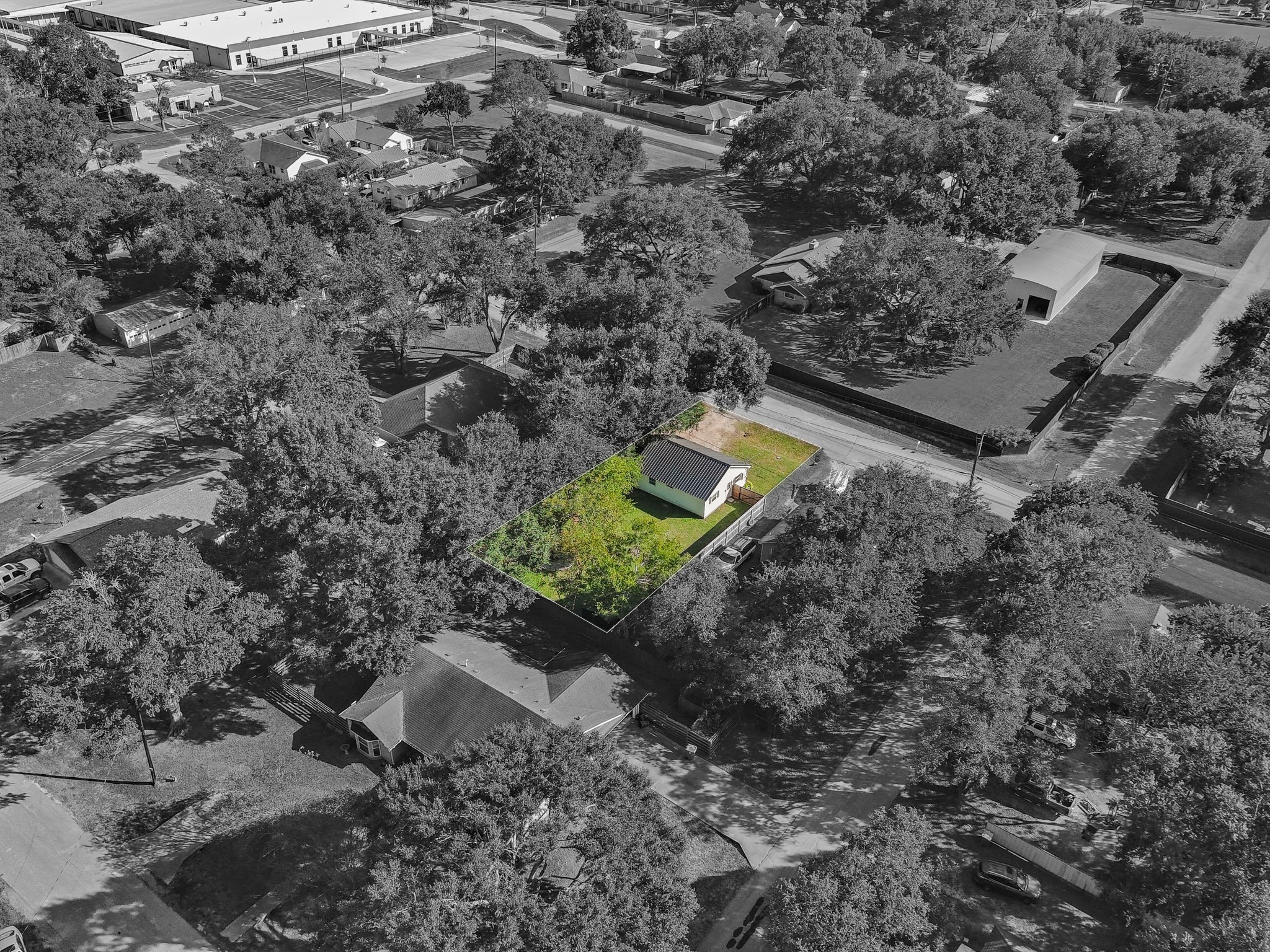 2610 Daugherty Street, Waller, TX 77484