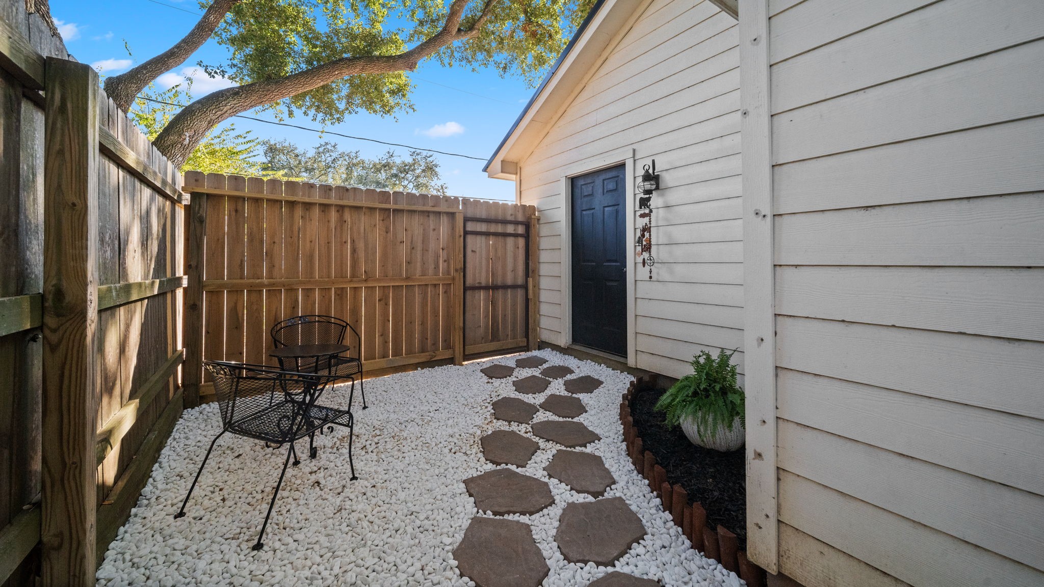 2610 Daugherty Street, Waller, TX 77484