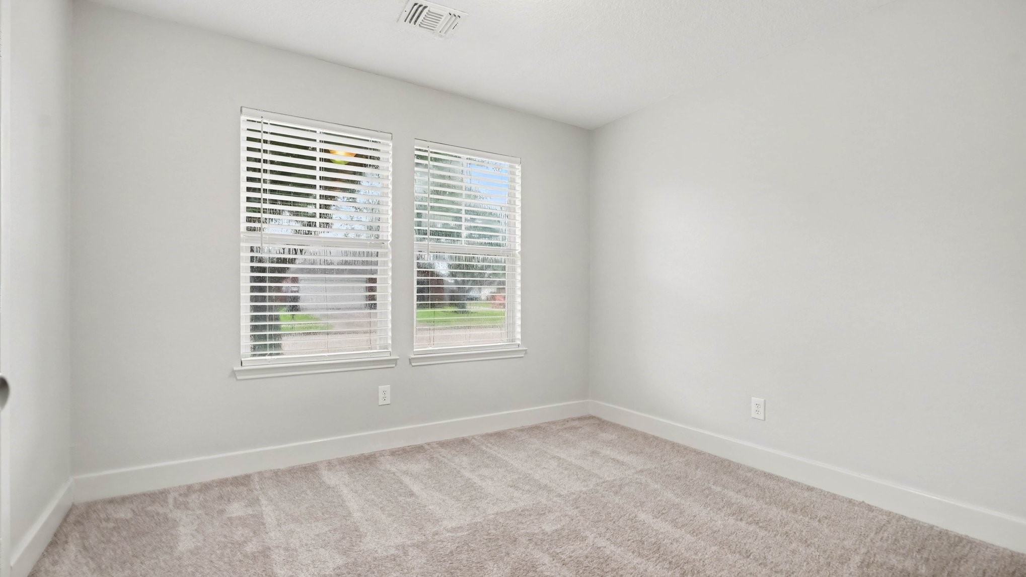 260 Rolling Brook Drive, Dickinson, TX 77539