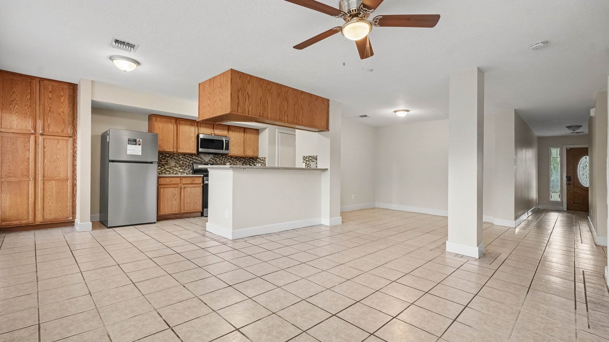 260 Rolling Brook Drive, Dickinson, TX 77539