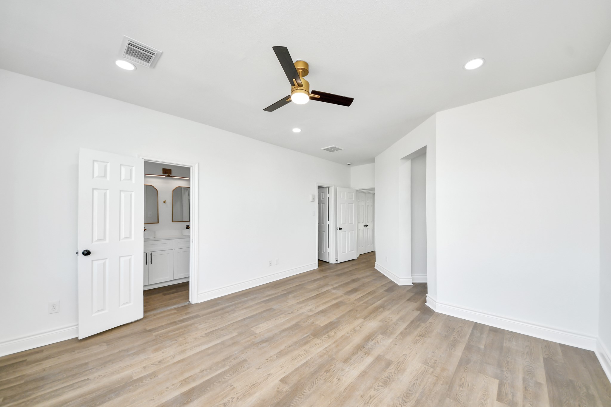 14414 Summer Garden Drive, Houston, TX 77083