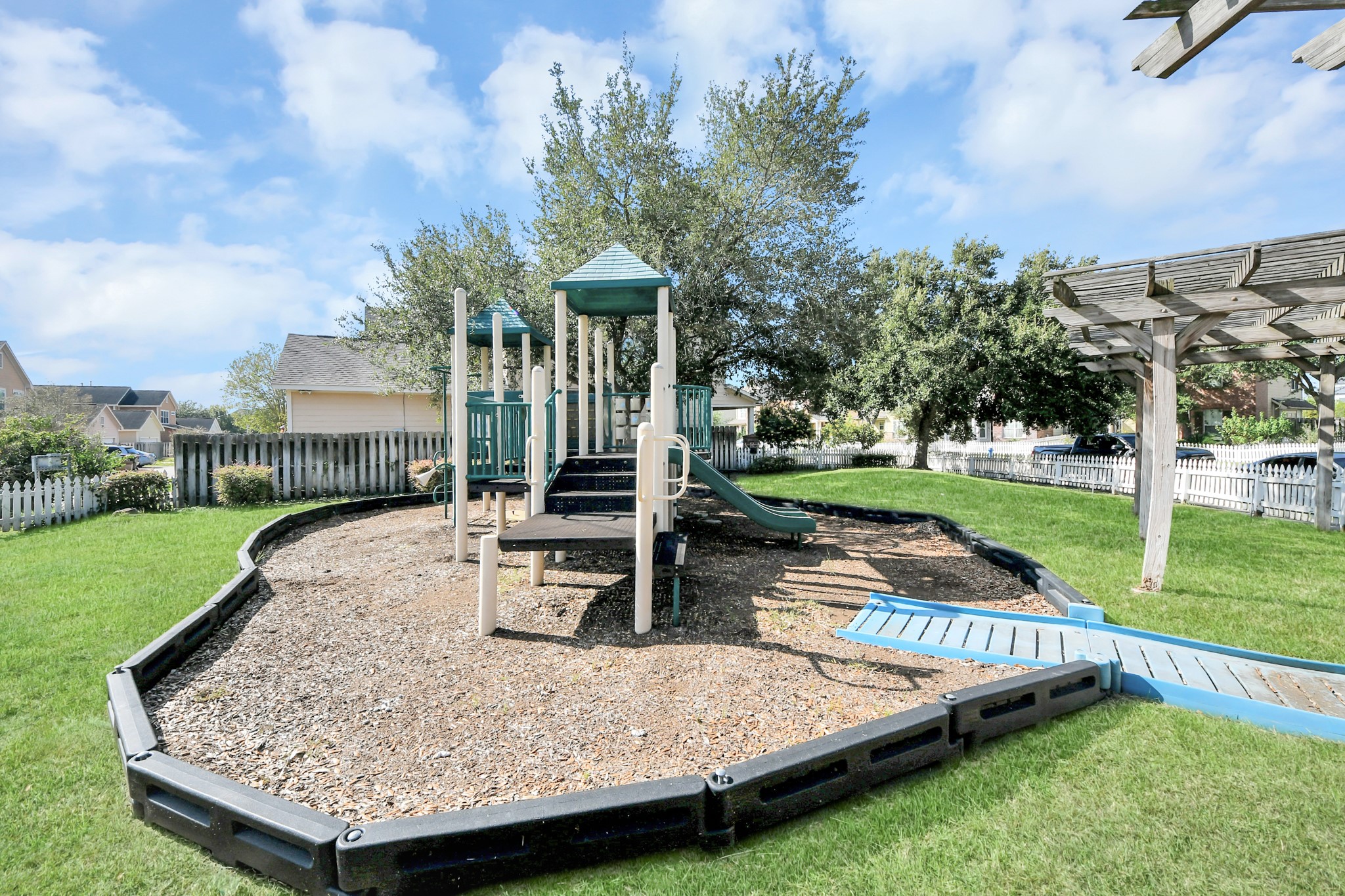 14414 Summer Garden Drive, Houston, TX 77083