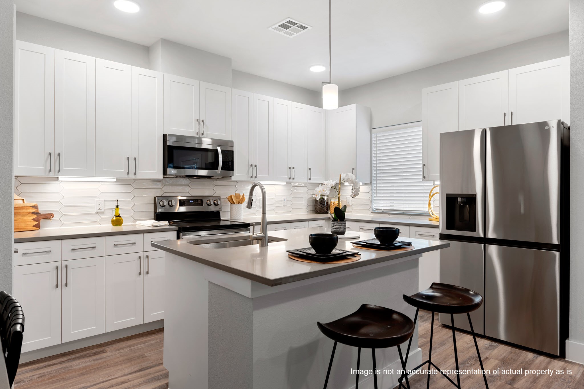 28325-301 Birnham Woods Drive, Spring, TX 77386