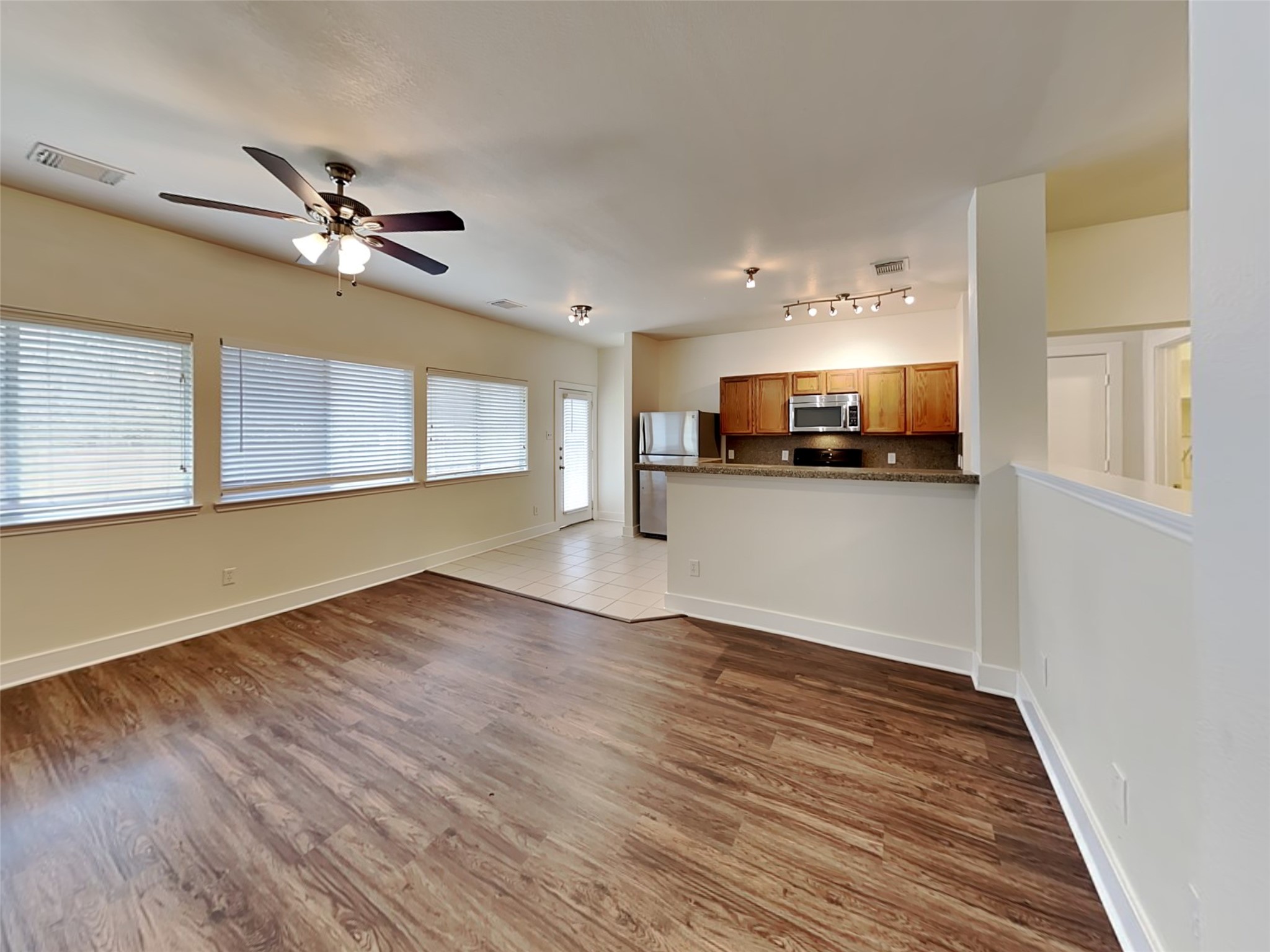 804 Lightningbug Lane, Conroe, TX 77301