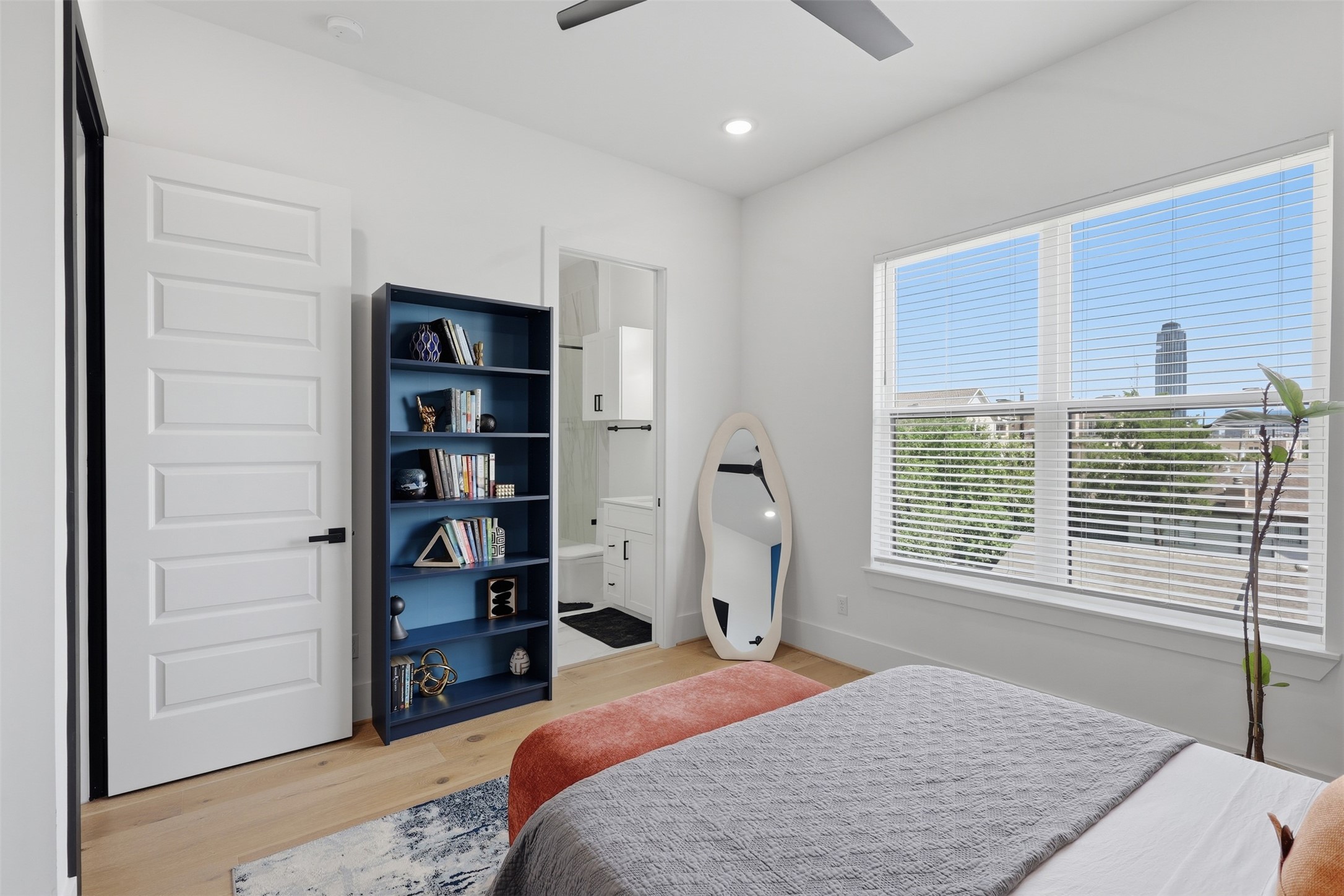 5704 Fairdale Lane, #B, Houston, TX 77057