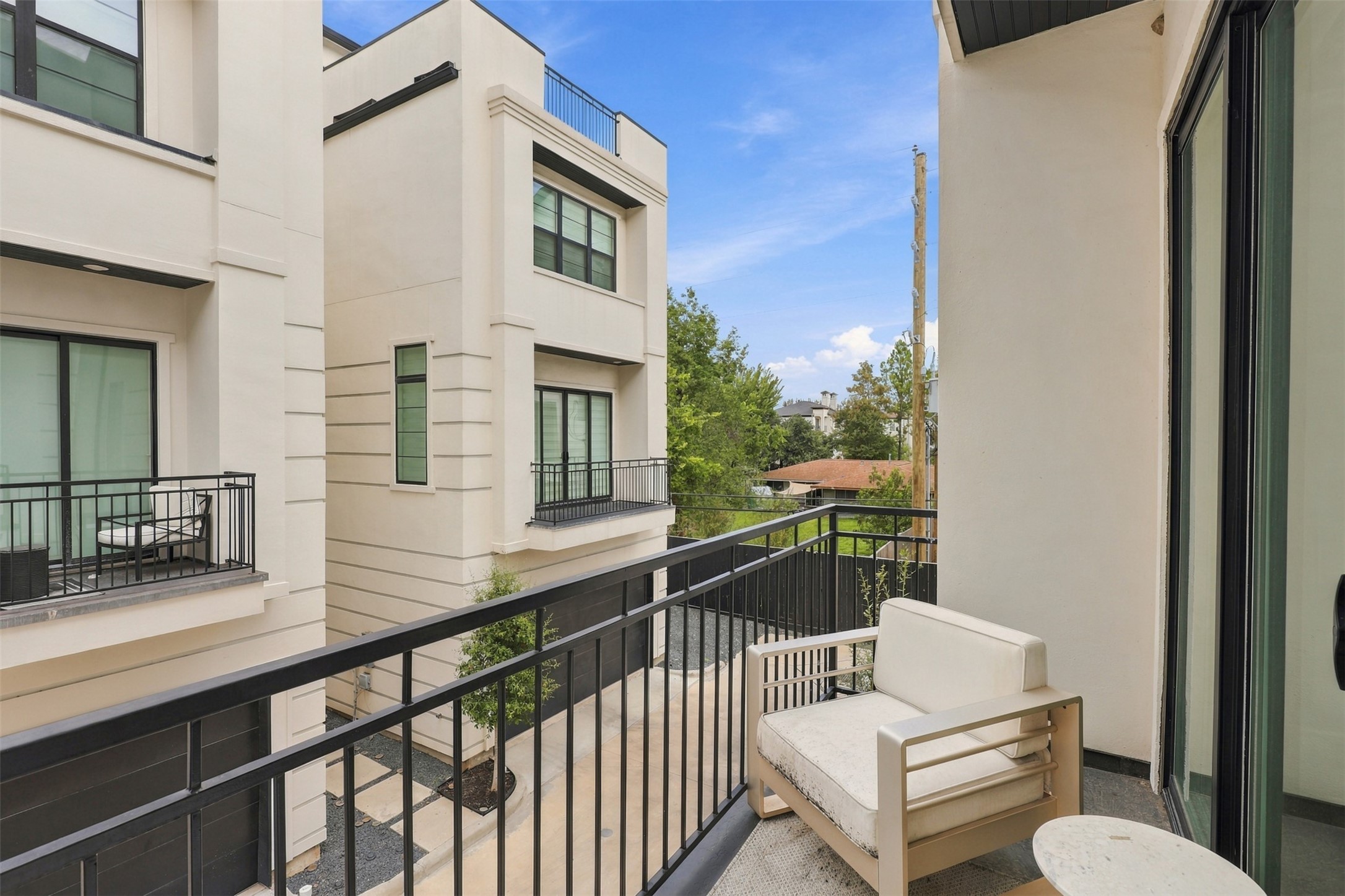 5704 Fairdale Lane, #B, Houston, TX 77057