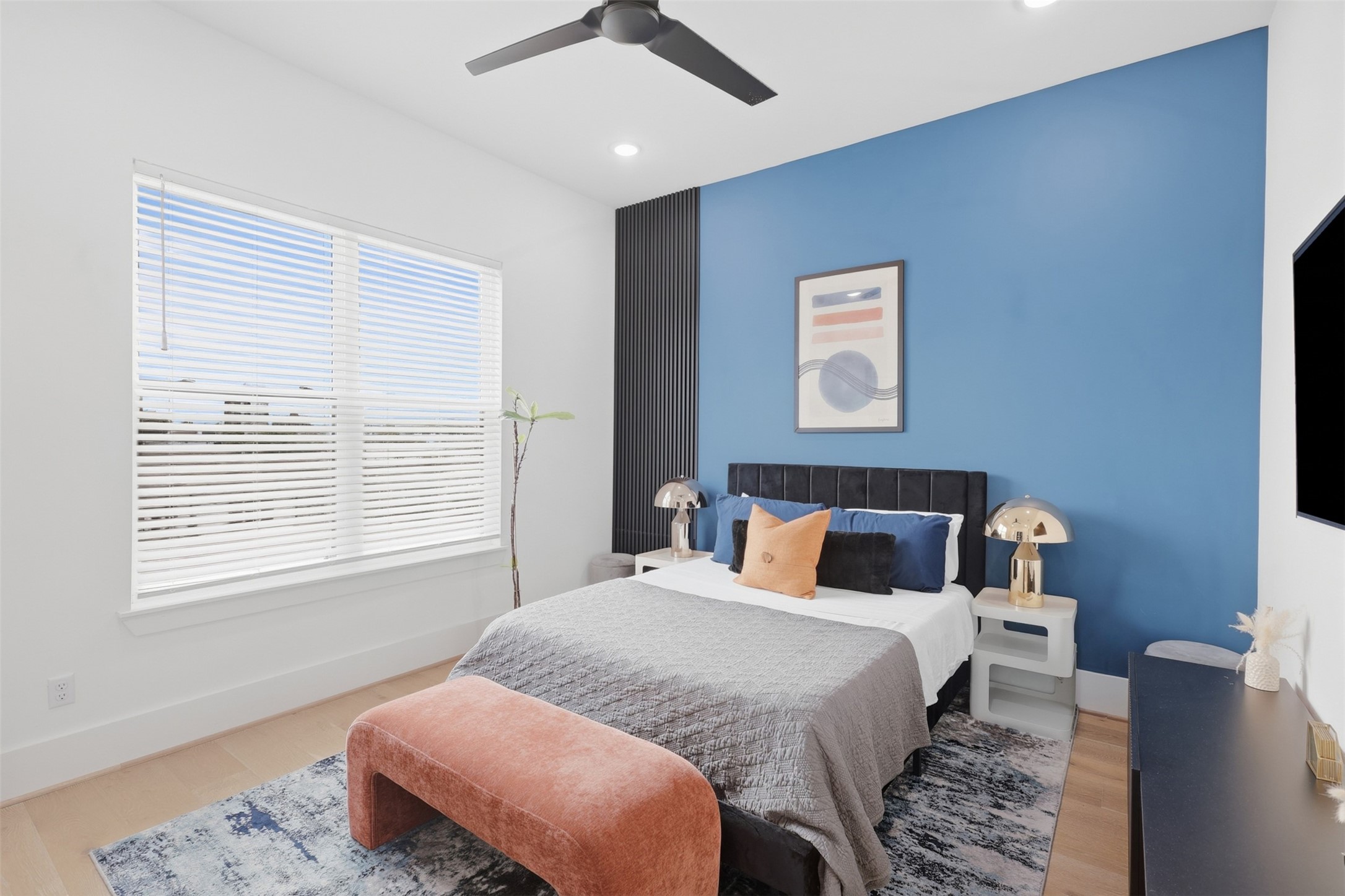 5704 Fairdale Lane, #B, Houston, TX 77057