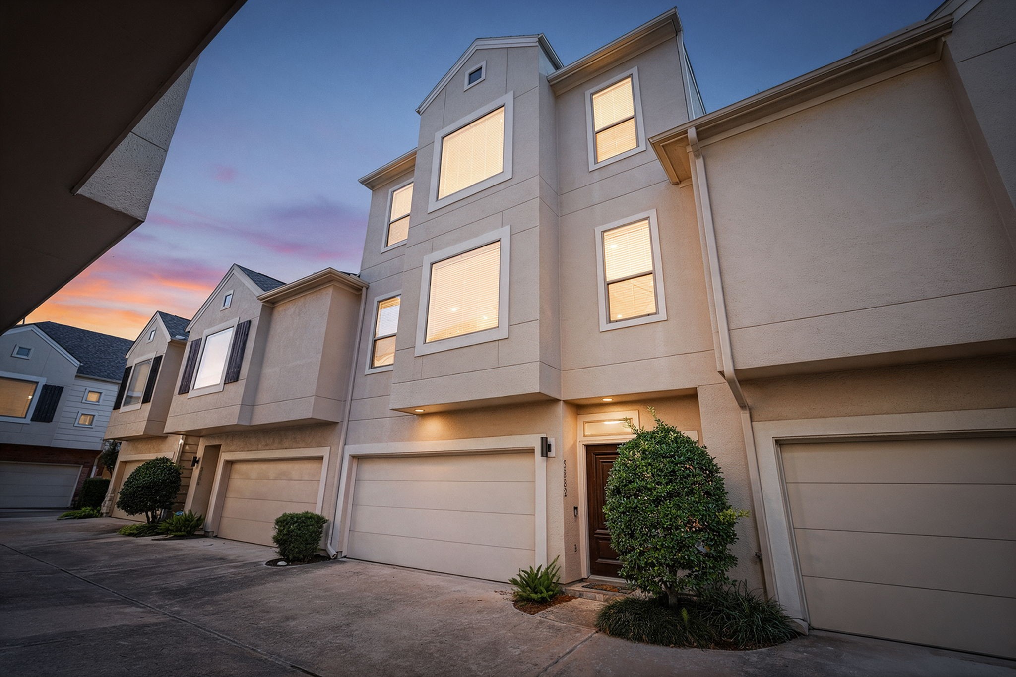 Welcome to 3882 Center Street!